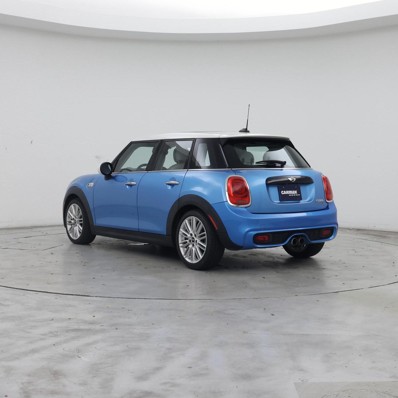 Thumbnail: 2016 MINI Cooper Hardtop - 2