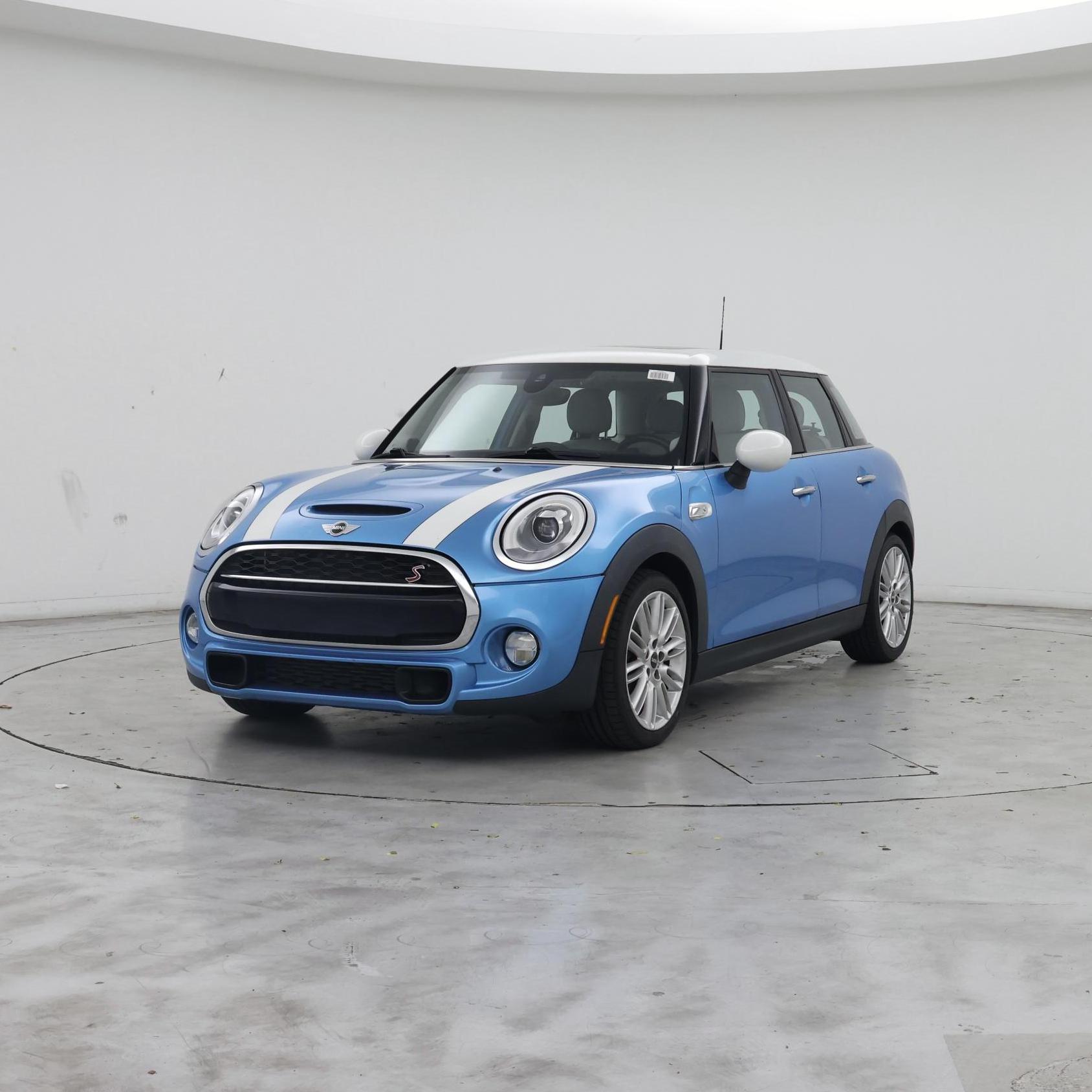 Thumbnail: 2016 MINI Cooper Hardtop - 4