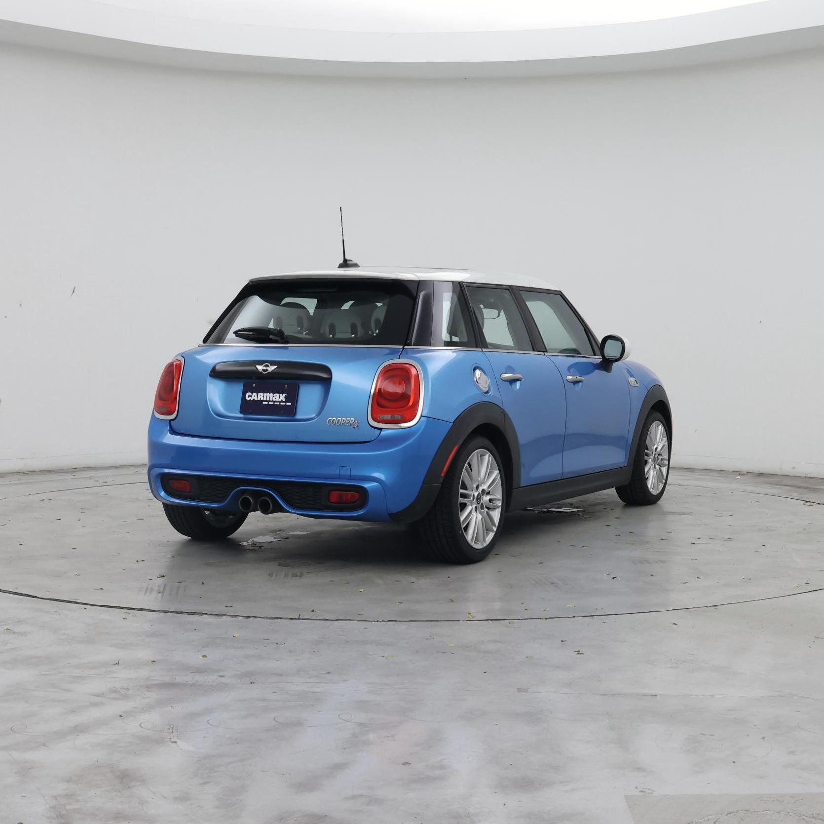 Thumbnail: 2016 MINI Cooper Hardtop - 8