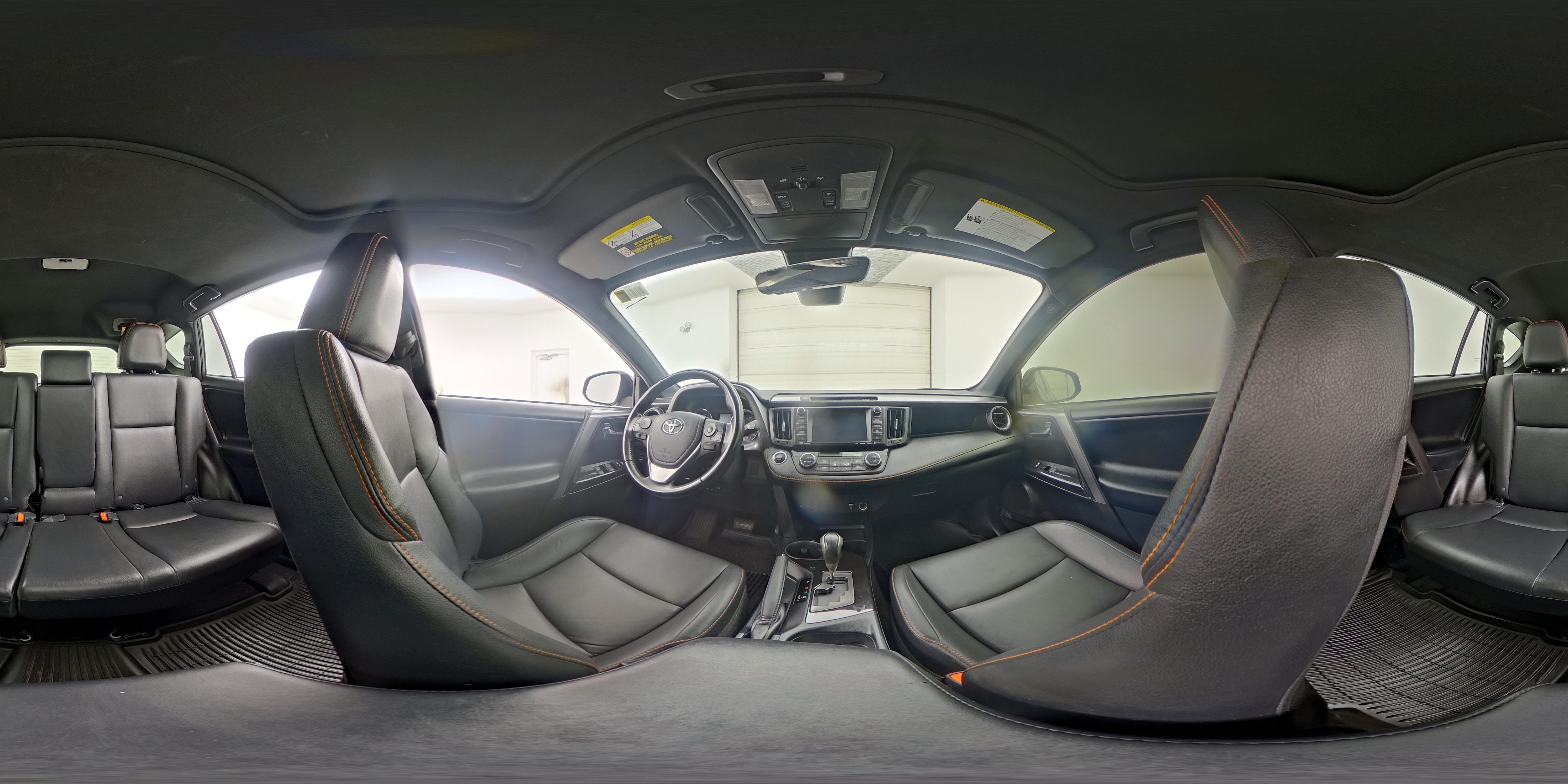 2018 Toyota RAV4 SE - Photo 27
