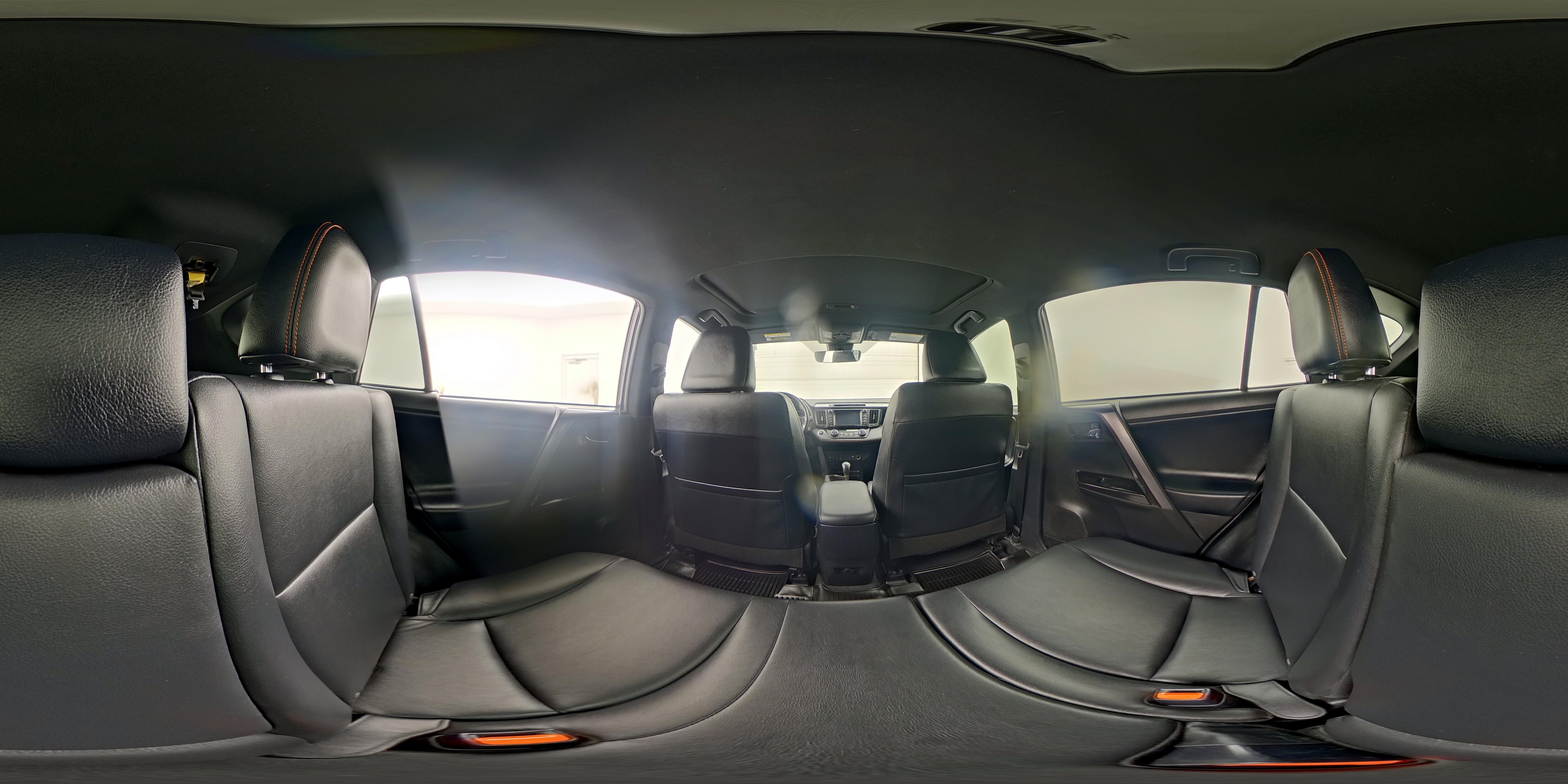 2018 Toyota RAV4 SE - Photo 28