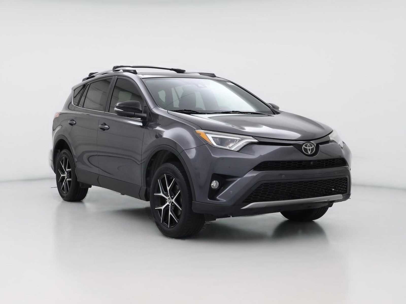 2018 Toyota RAV4 SE - Photo 1