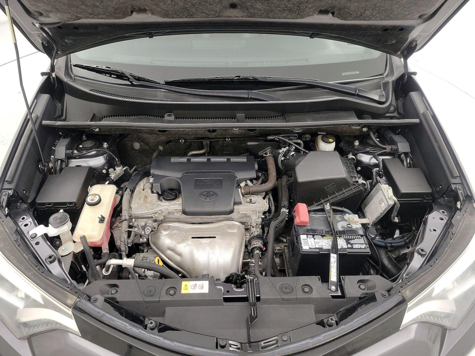 2018 Toyota RAV4 SE - Photo 25