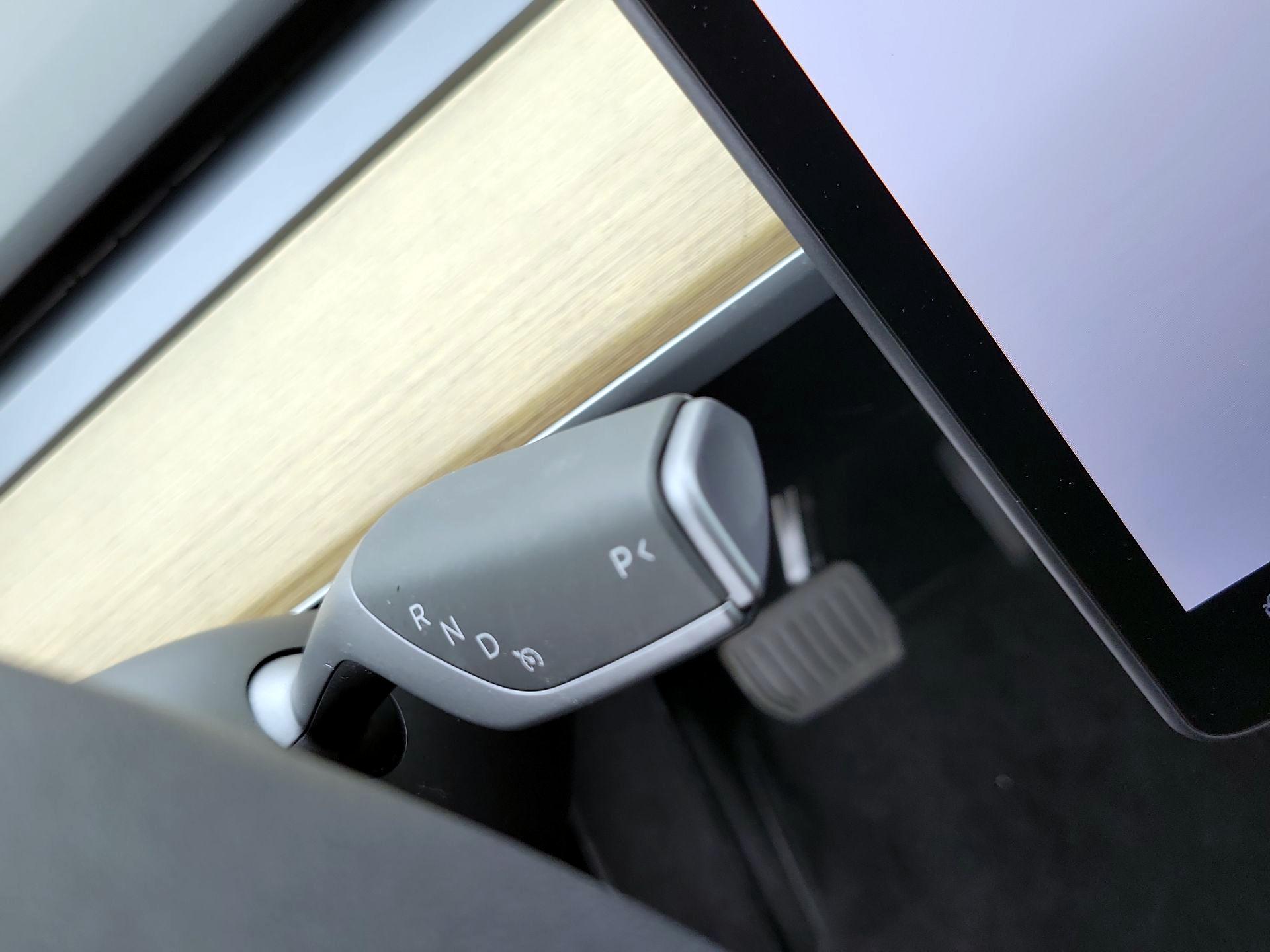 Thumbnail: 2025 Tesla Model Y - 17