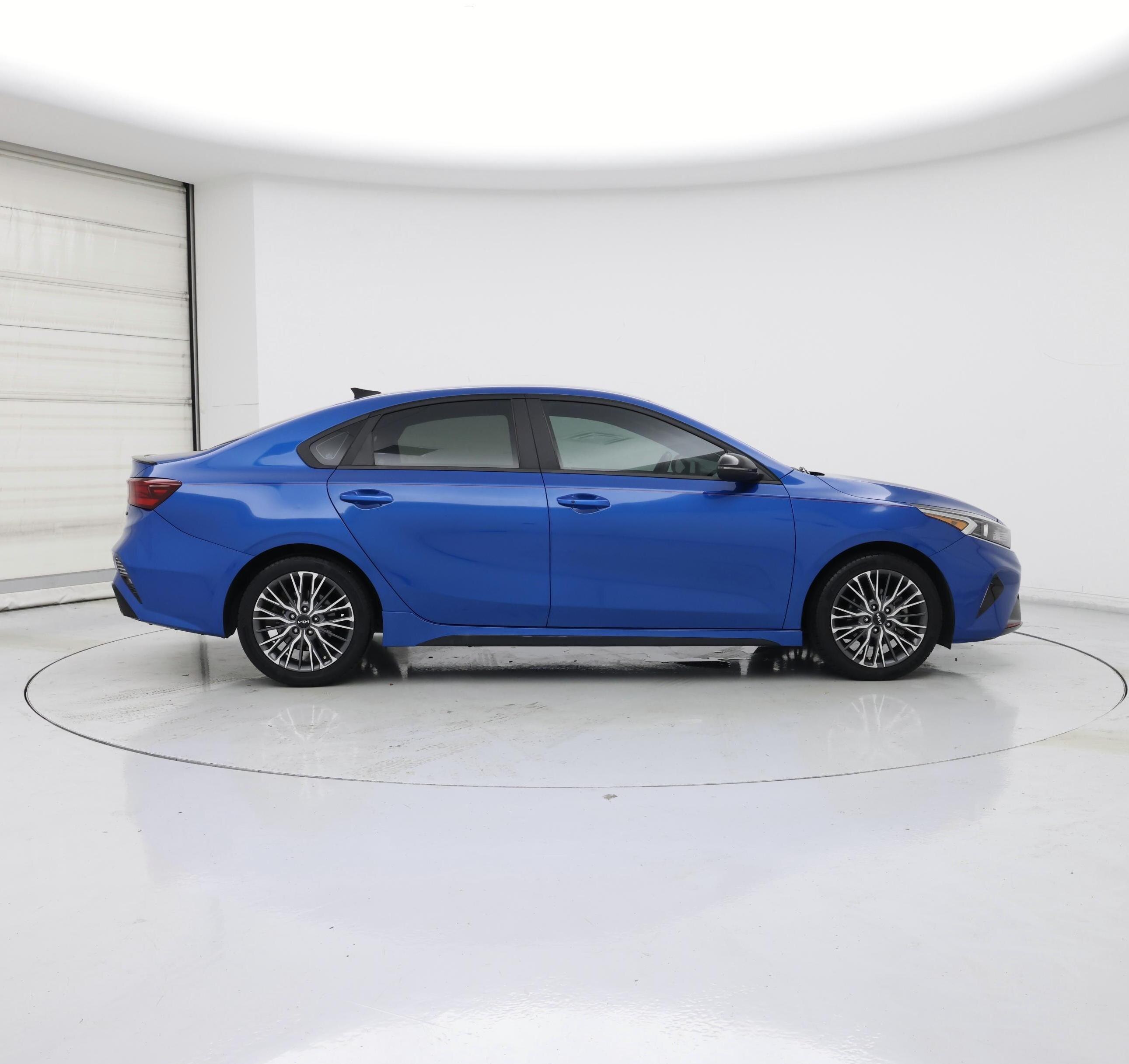 Thumbnail: 2023 Kia Forte - 7
