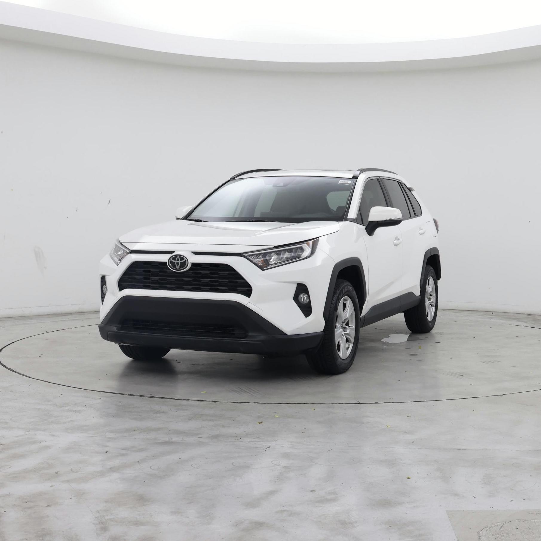 Thumbnail: 2019 Toyota RAV4 - 4