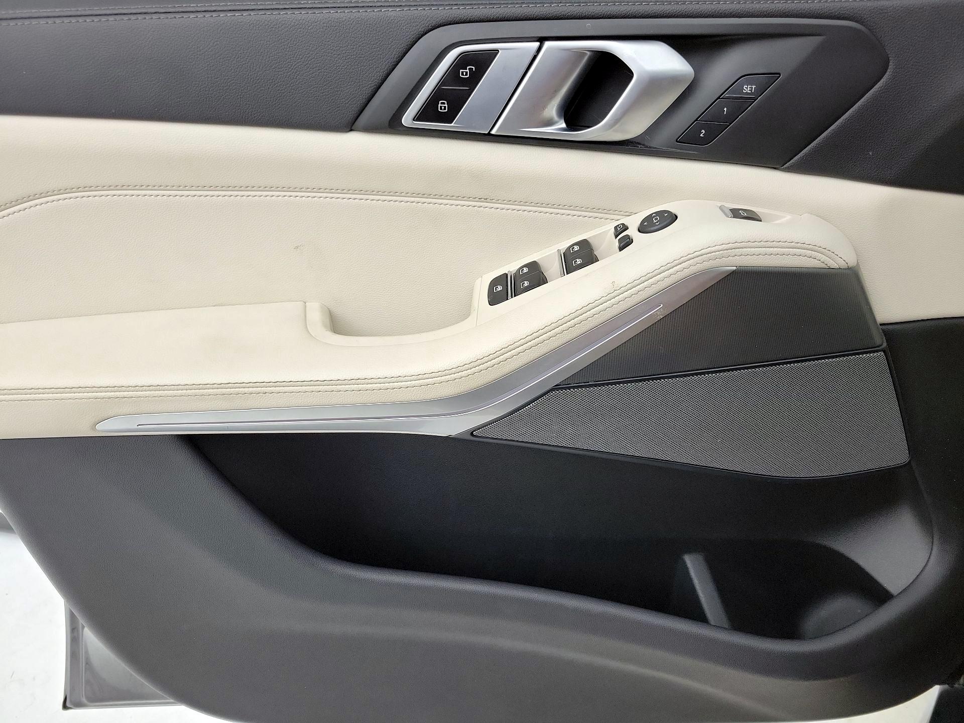 Thumbnail: 2021 BMW X5 - 12
