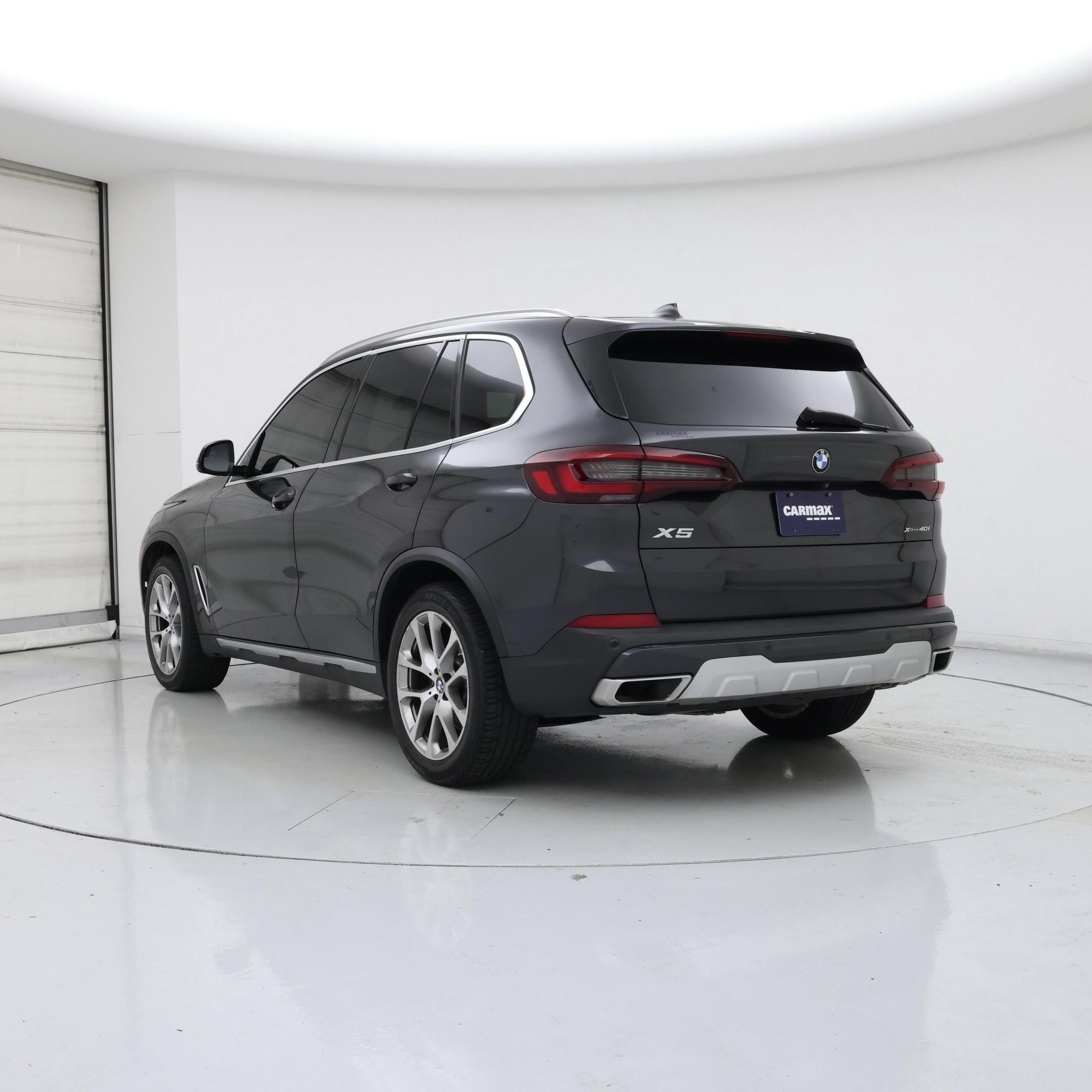 Thumbnail: 2021 BMW X5 - 2