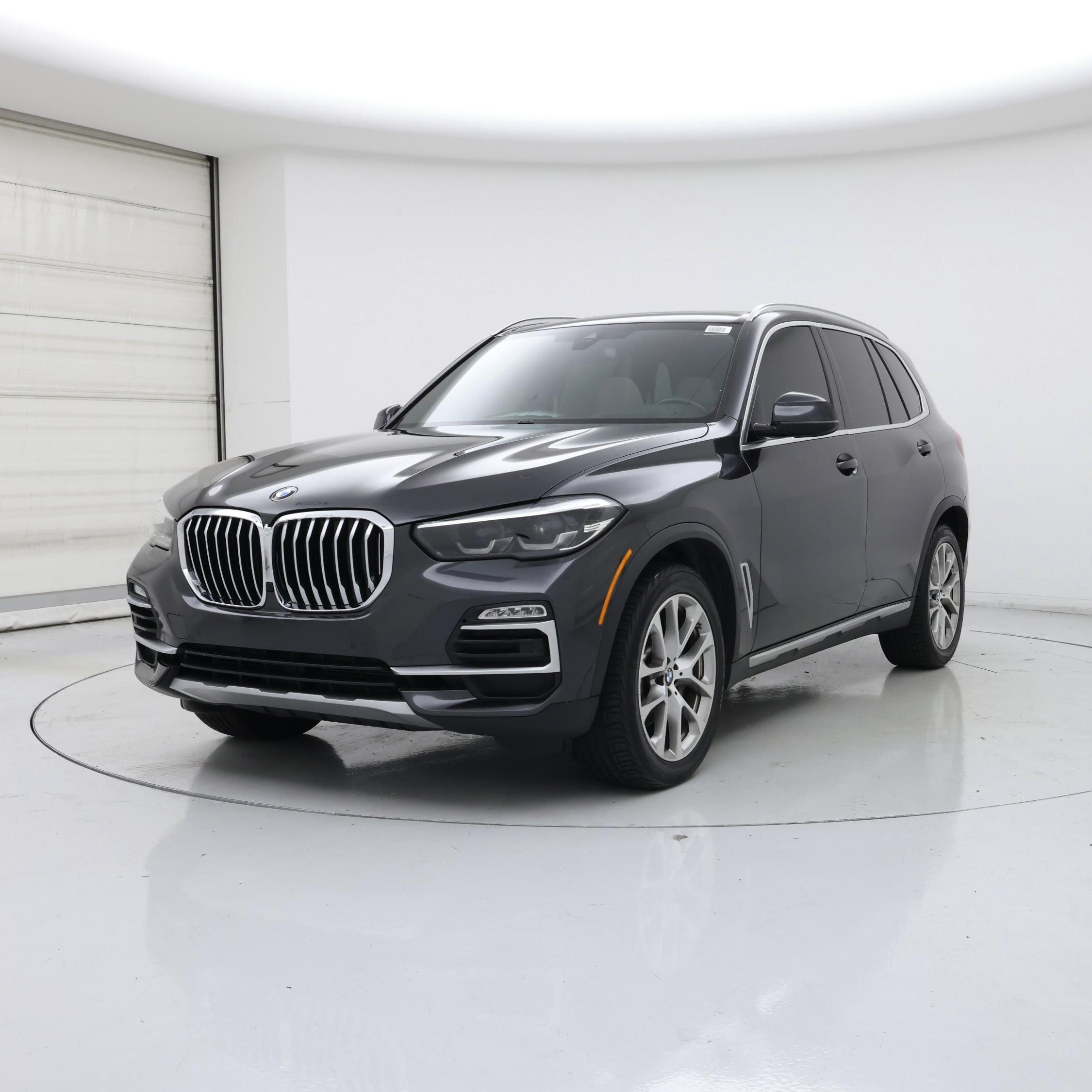 Thumbnail: 2021 BMW X5 - 4