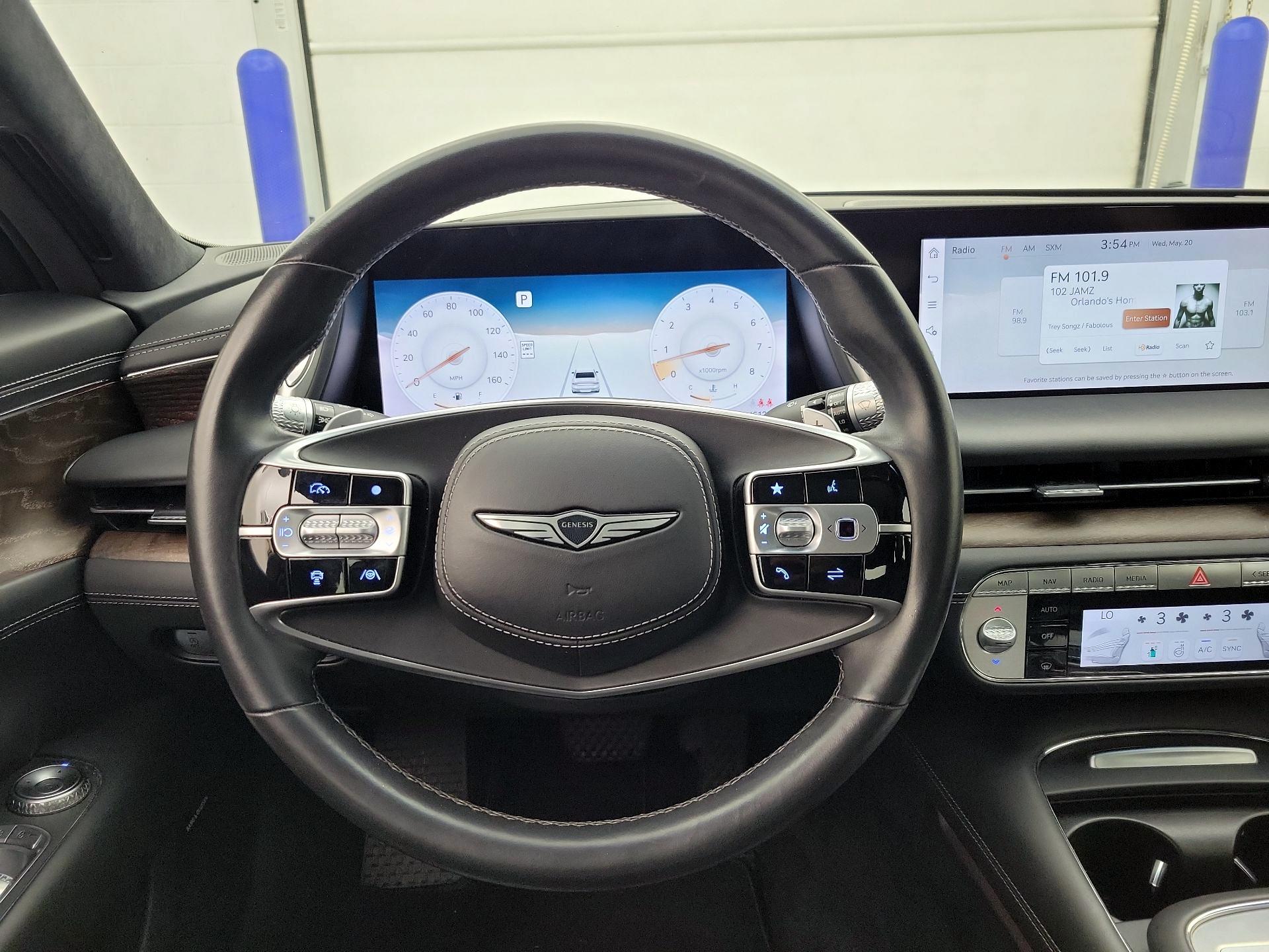 Thumbnail: 2023 Genesis G90 - 10
