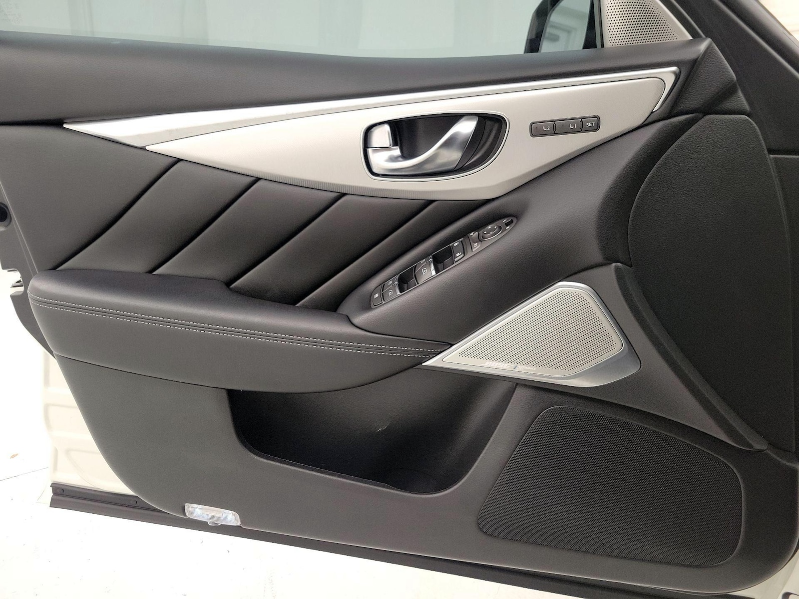 2023 INFINITI Q50 LUXE - Photo 13
