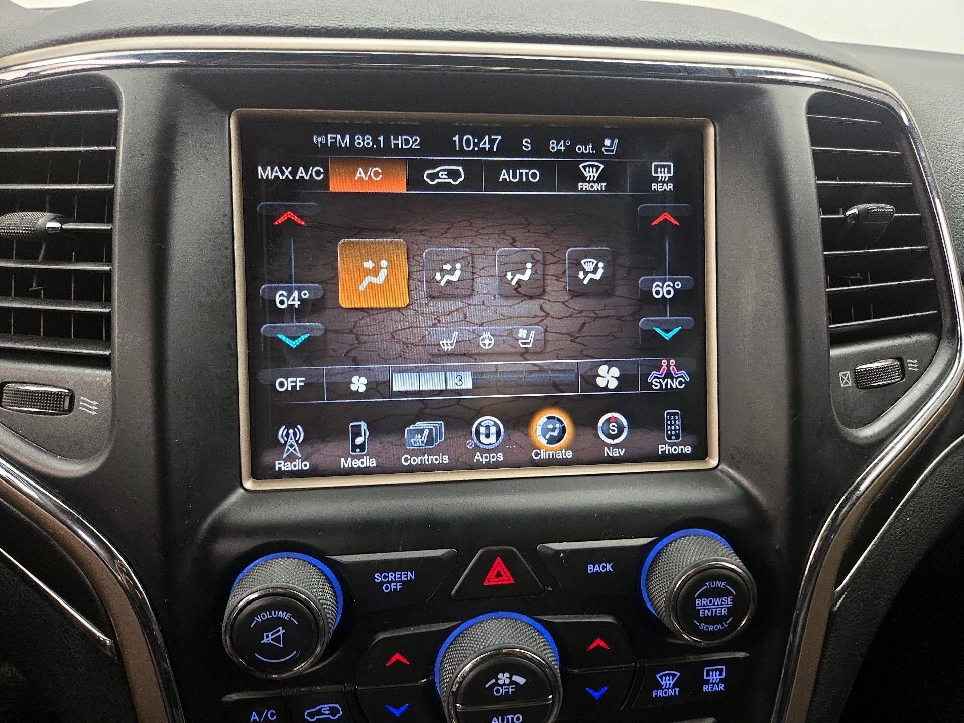 Thumbnail: 2016 Jeep Grand Cherokee - 17