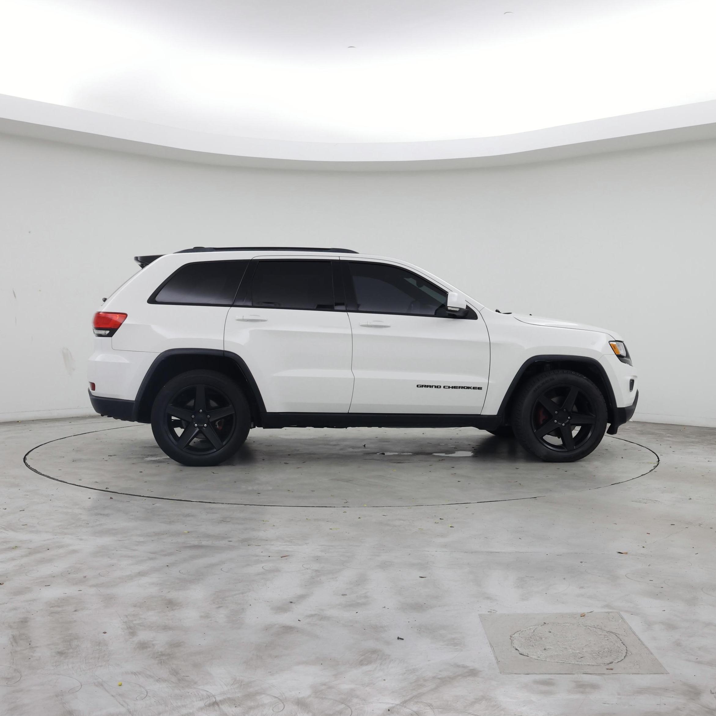 Thumbnail: 2016 Jeep Grand Cherokee - 7