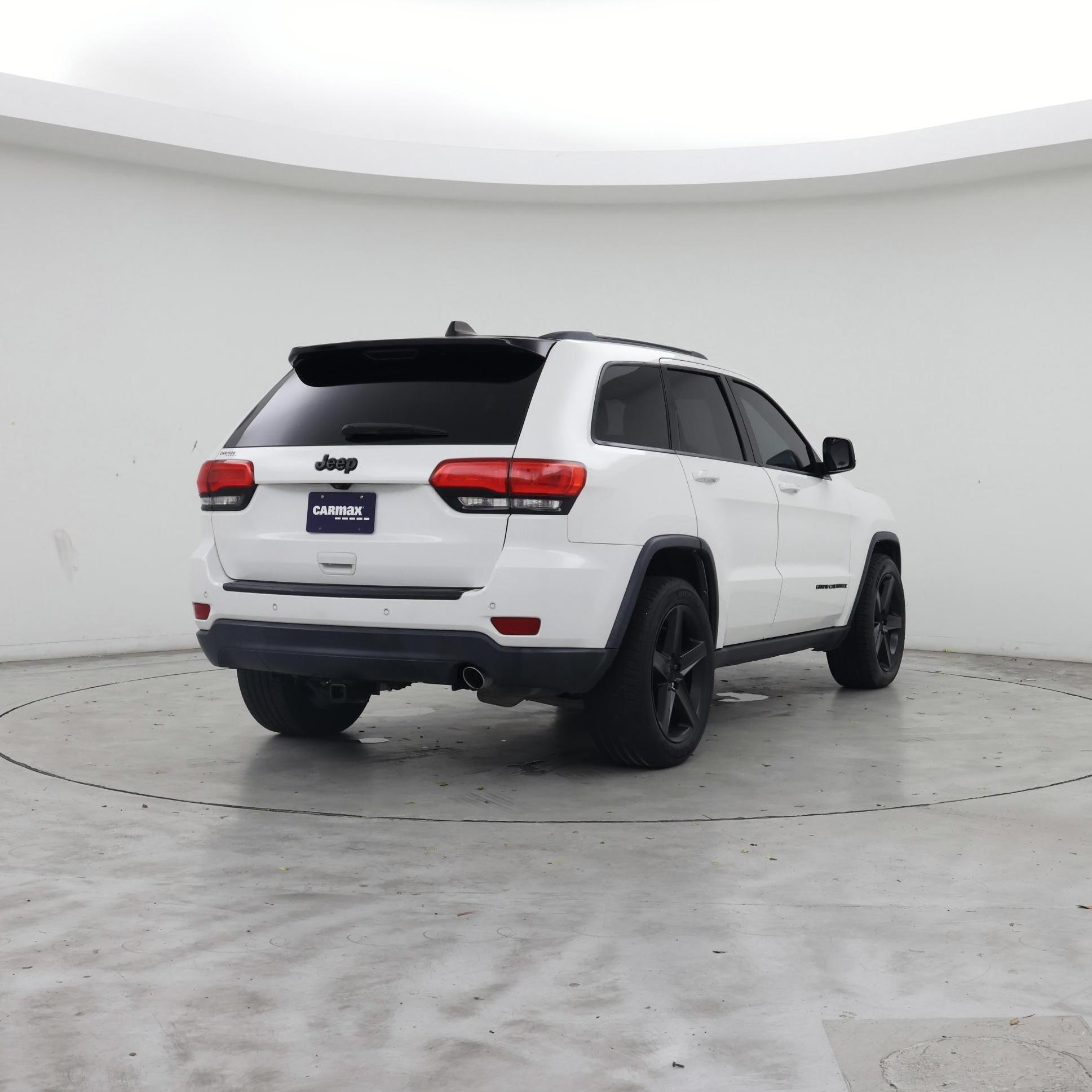 Thumbnail: 2016 Jeep Grand Cherokee - 8