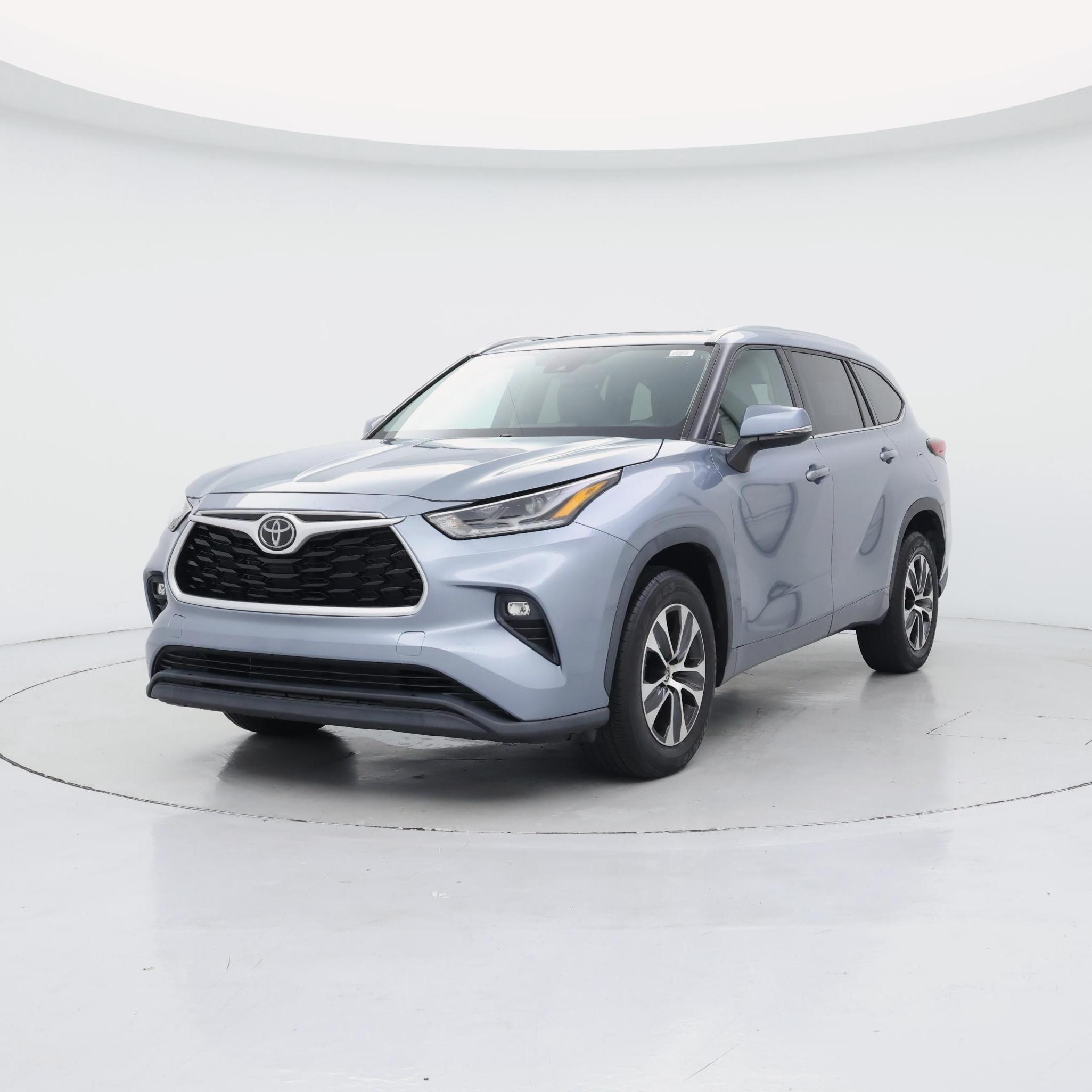 Thumbnail: 2021 Toyota Highlander - 4