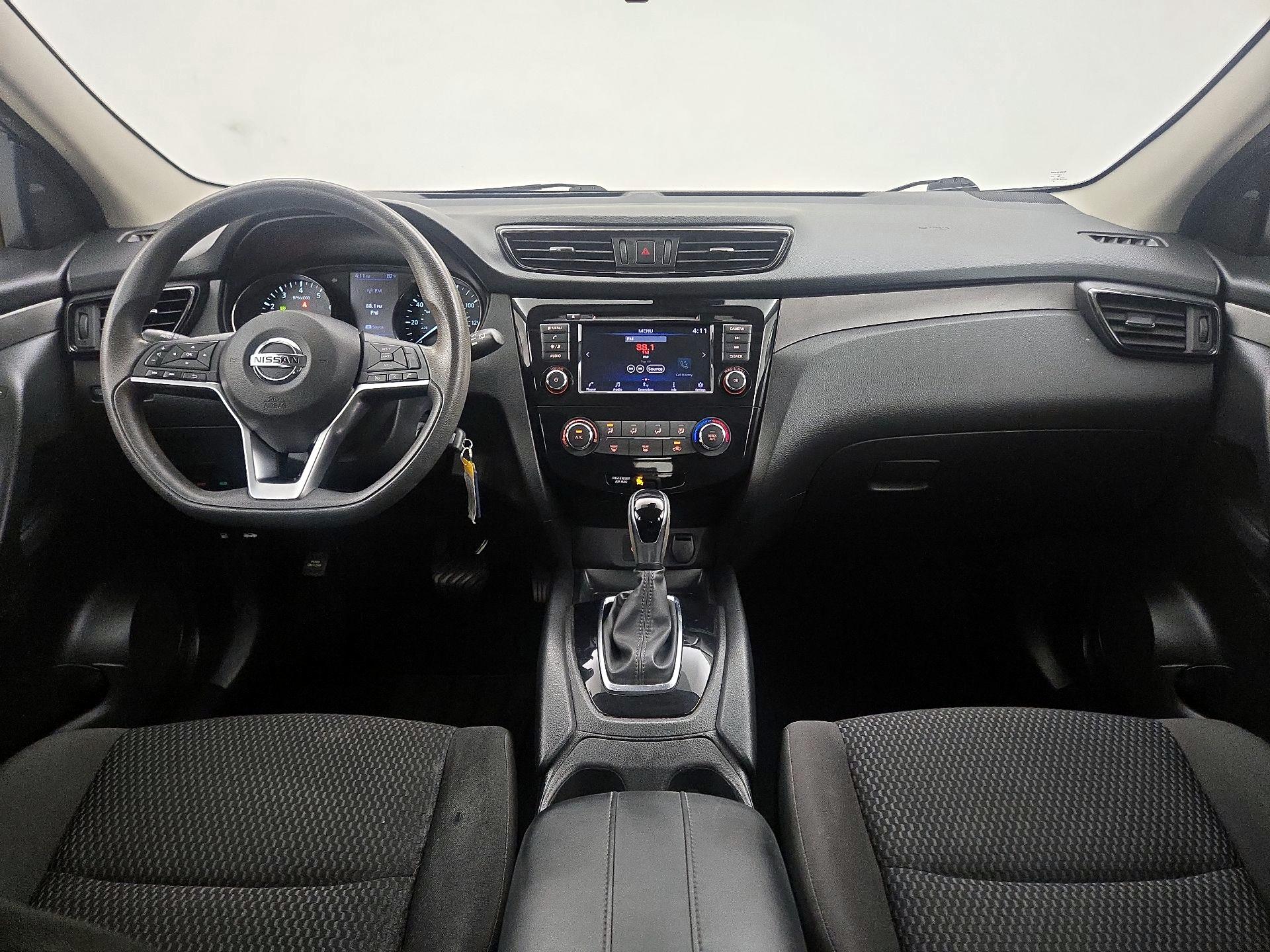 Thumbnail: 2020 Nissan Rogue Sport - 9
