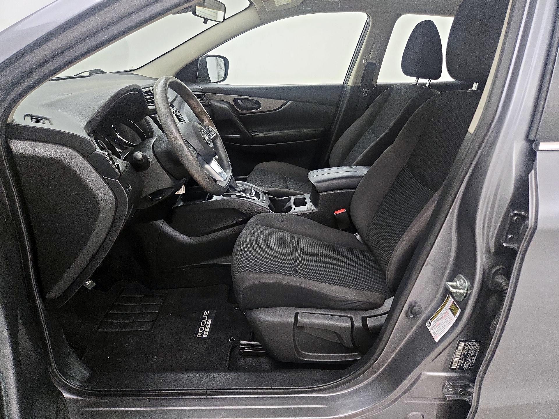 Thumbnail: 2020 Nissan Rogue Sport - 11