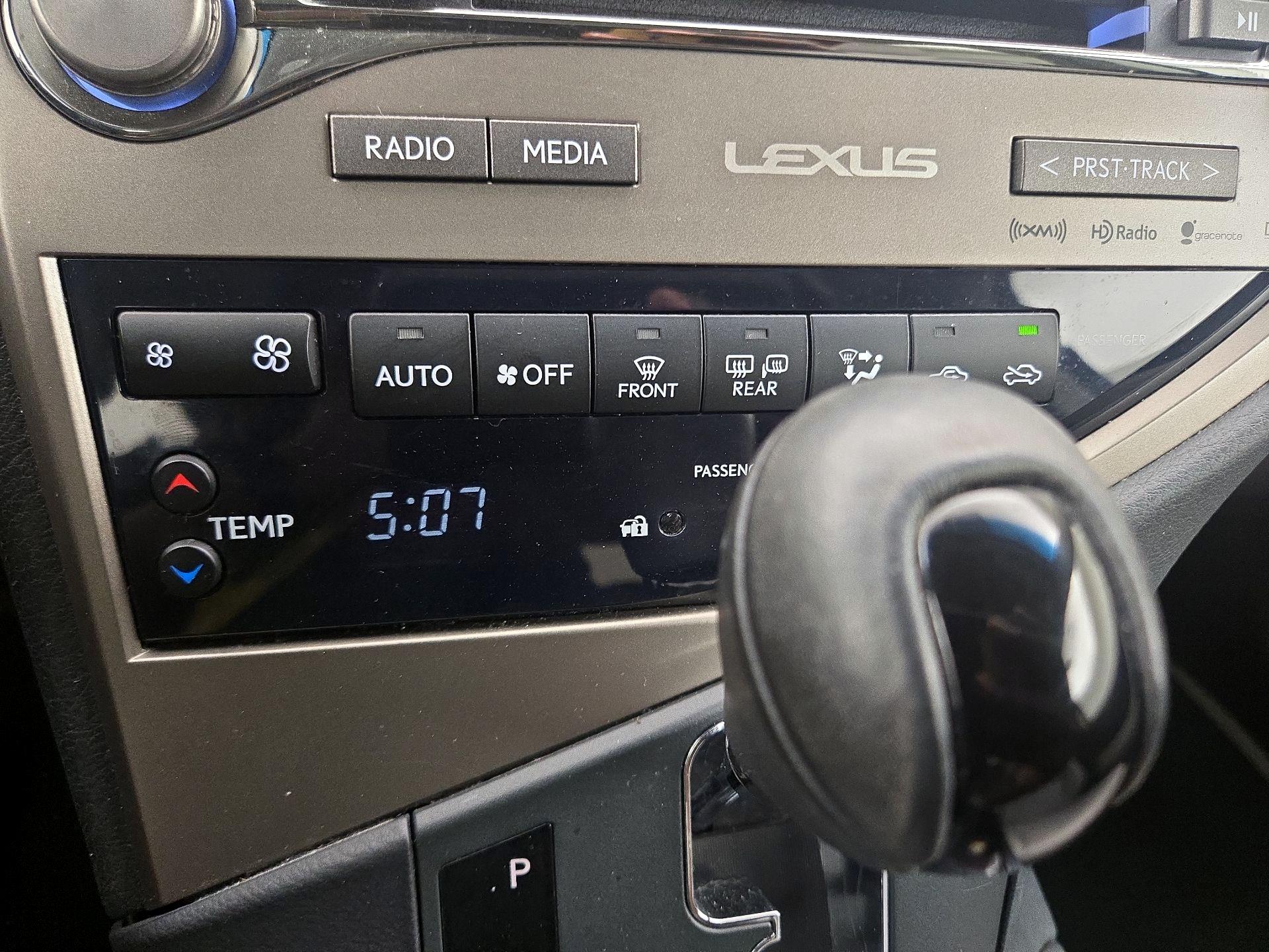Thumbnail: 2015 Lexus RX - 17