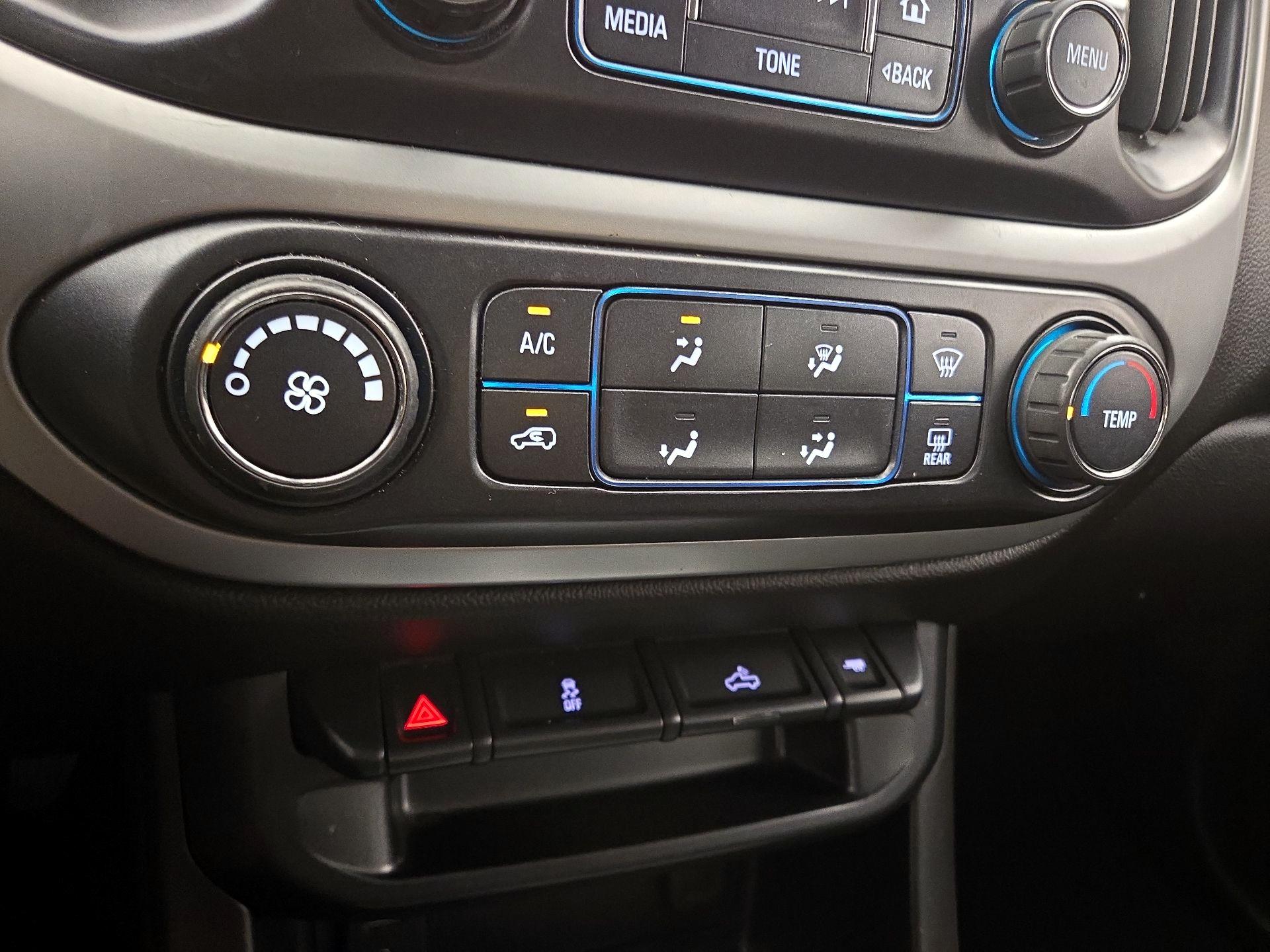 Thumbnail: 2016 Chevrolet Colorado - 16