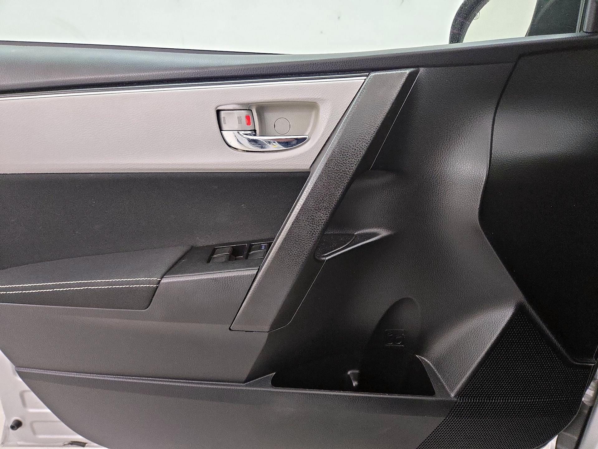 Thumbnail: 2019 Toyota Corolla - 12