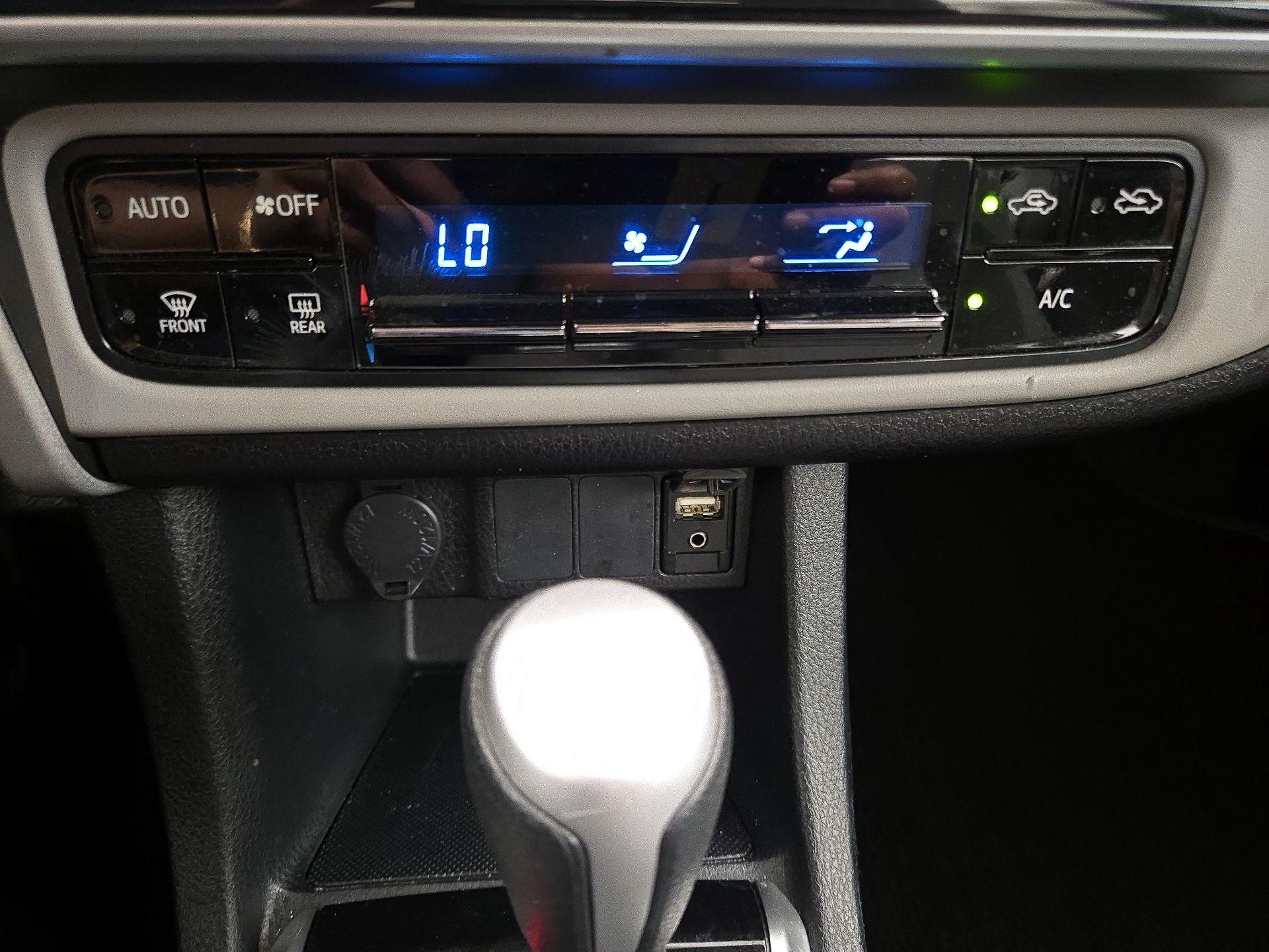Thumbnail: 2019 Toyota Corolla - 16
