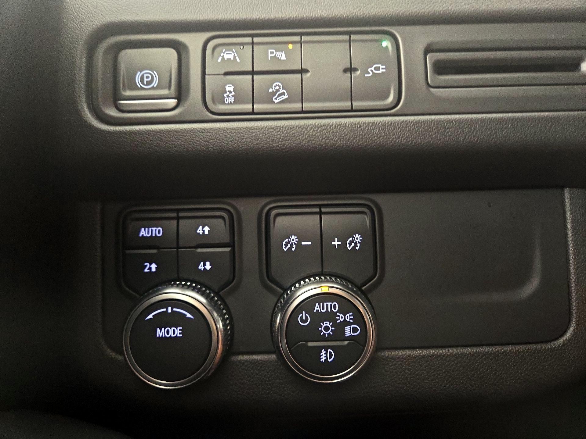 Thumbnail: 2022 GMC Yukon XL - 13