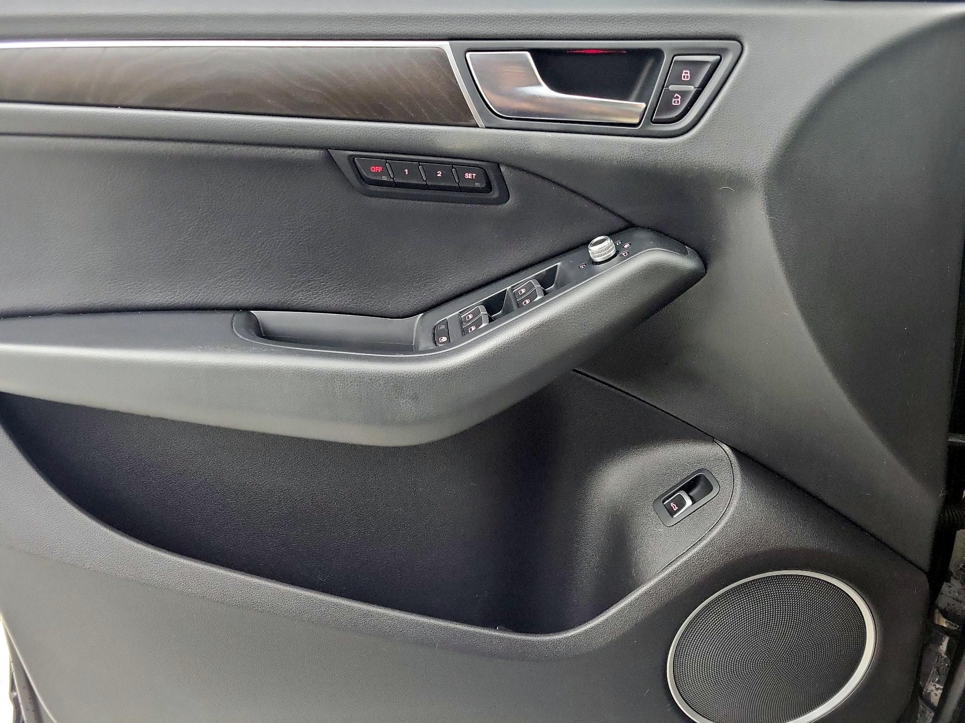 Thumbnail: 2016 Audi Q5 - 12