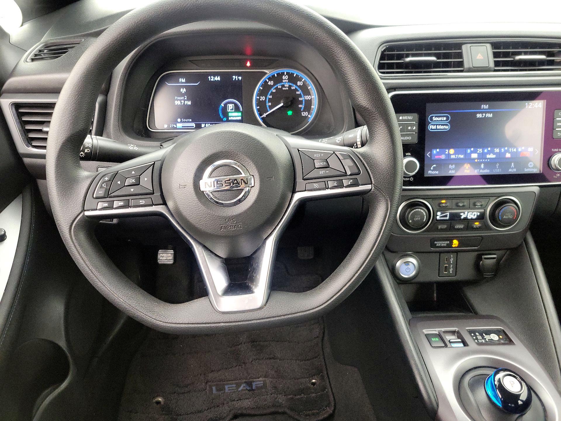Thumbnail: 2022 Nissan Leaf - 10