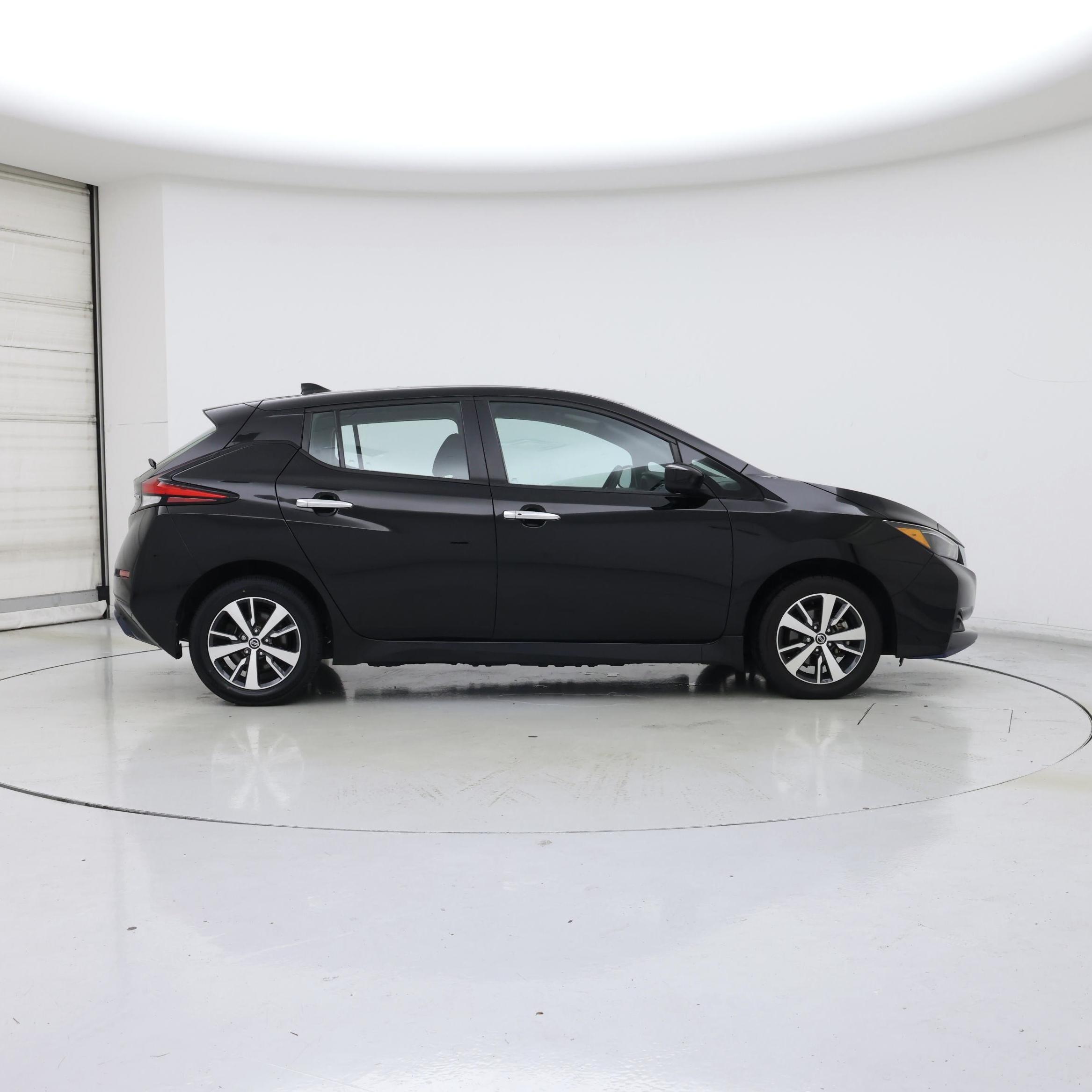 Thumbnail: 2022 Nissan Leaf - 7