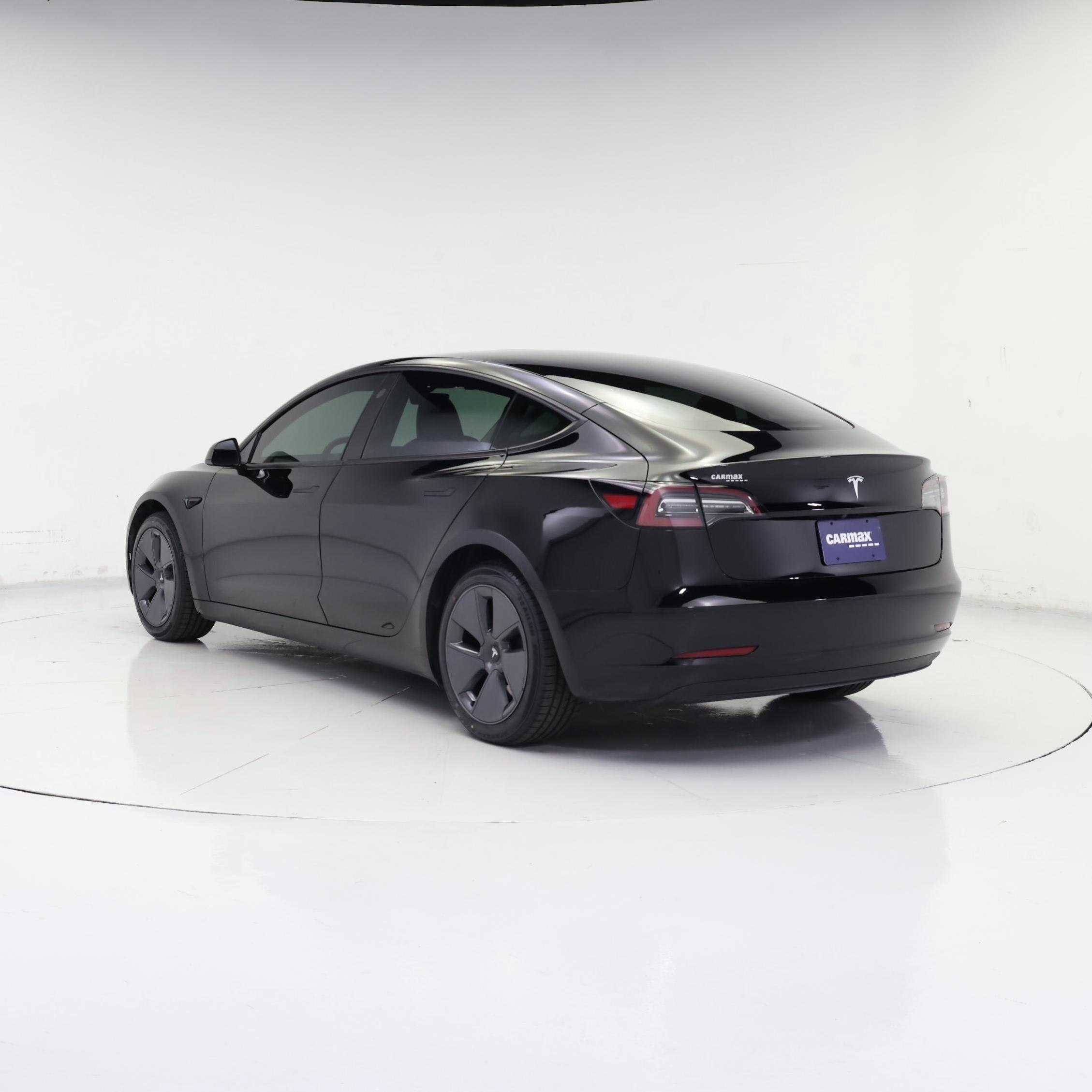Thumbnail: 2023 Tesla Model 3 - 2