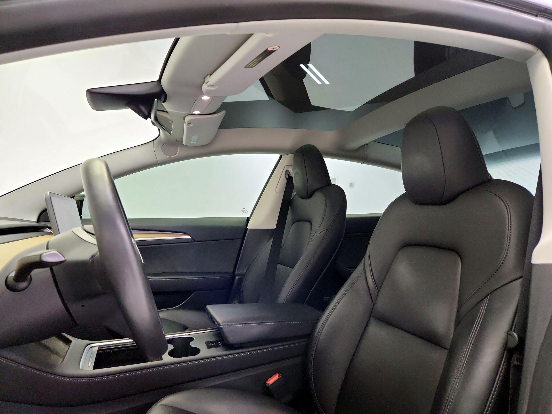 Thumbnail: 2023 Tesla Model 3 - 20