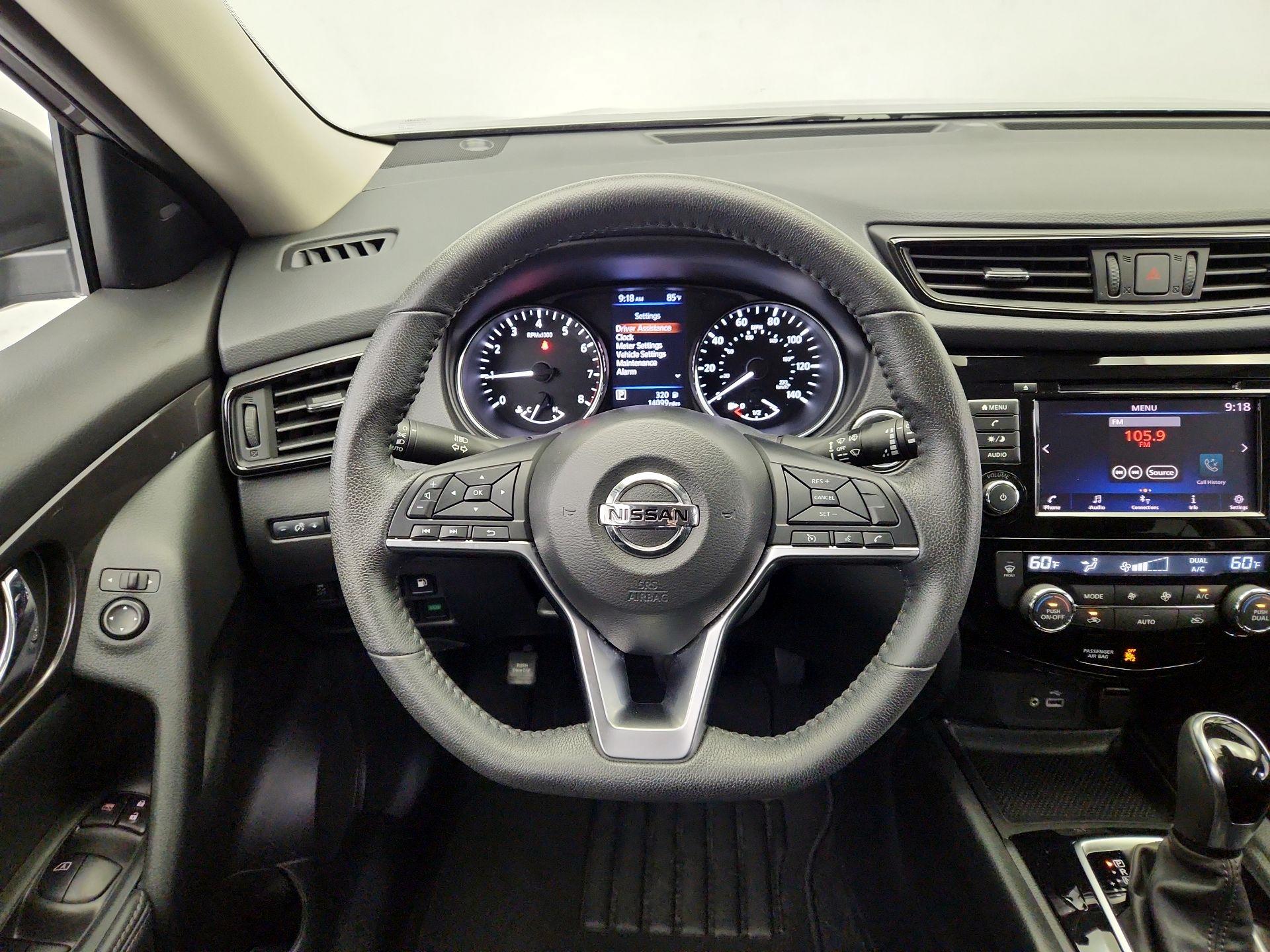 Thumbnail: 2020 Nissan Rogue - 10