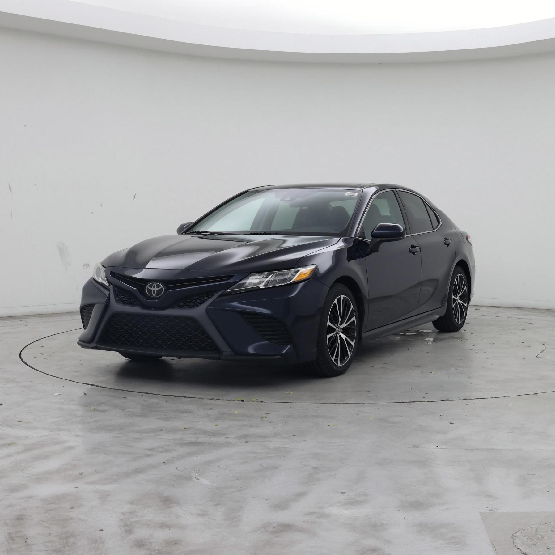 Thumbnail: 2020 Toyota Camry - 4