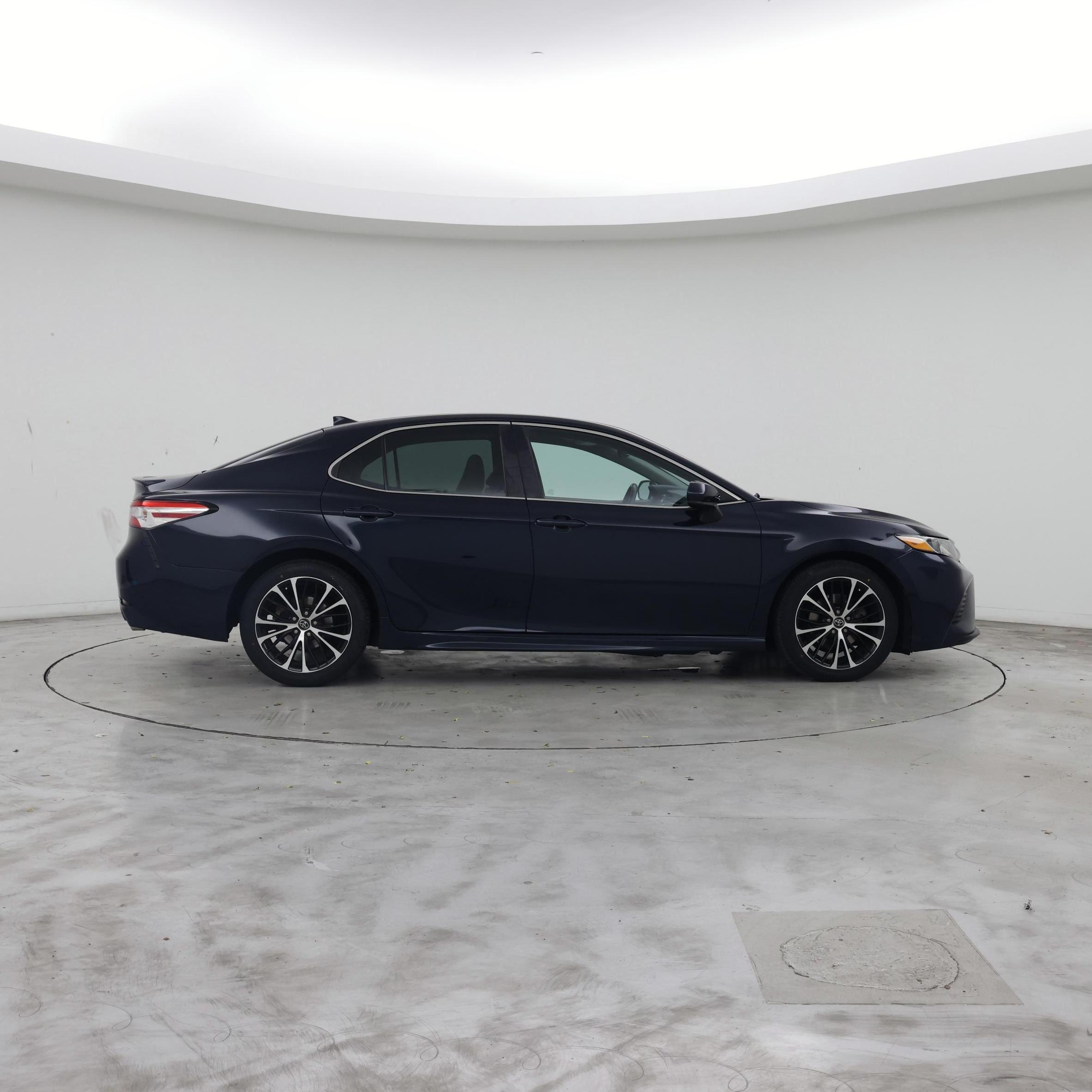 Thumbnail: 2020 Toyota Camry - 7