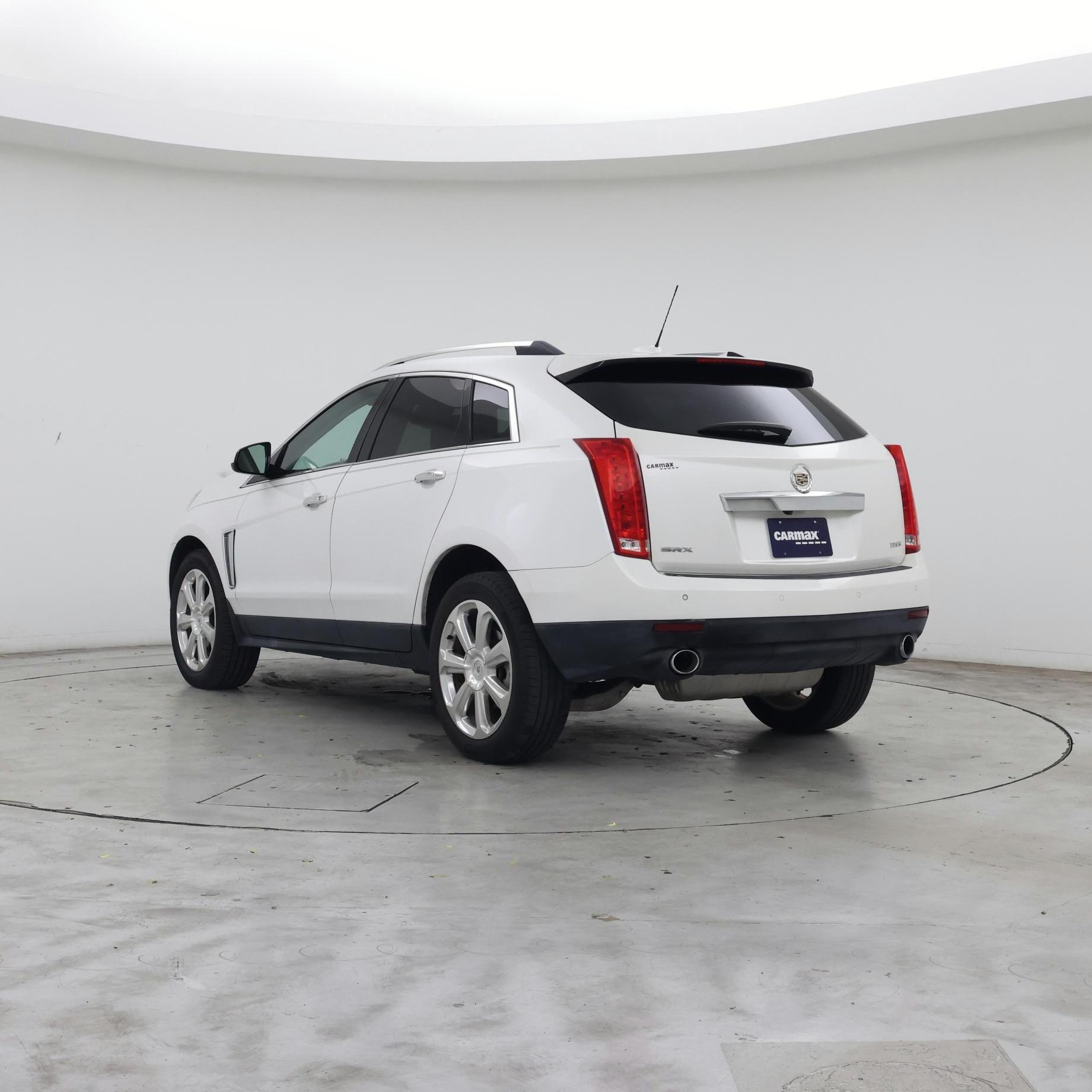 Thumbnail: 2016 Cadillac SRX - 2