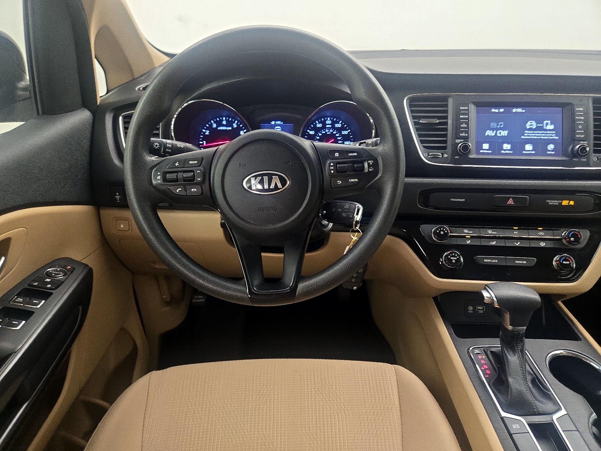 Thumbnail: 2019 Kia Sedona - 10