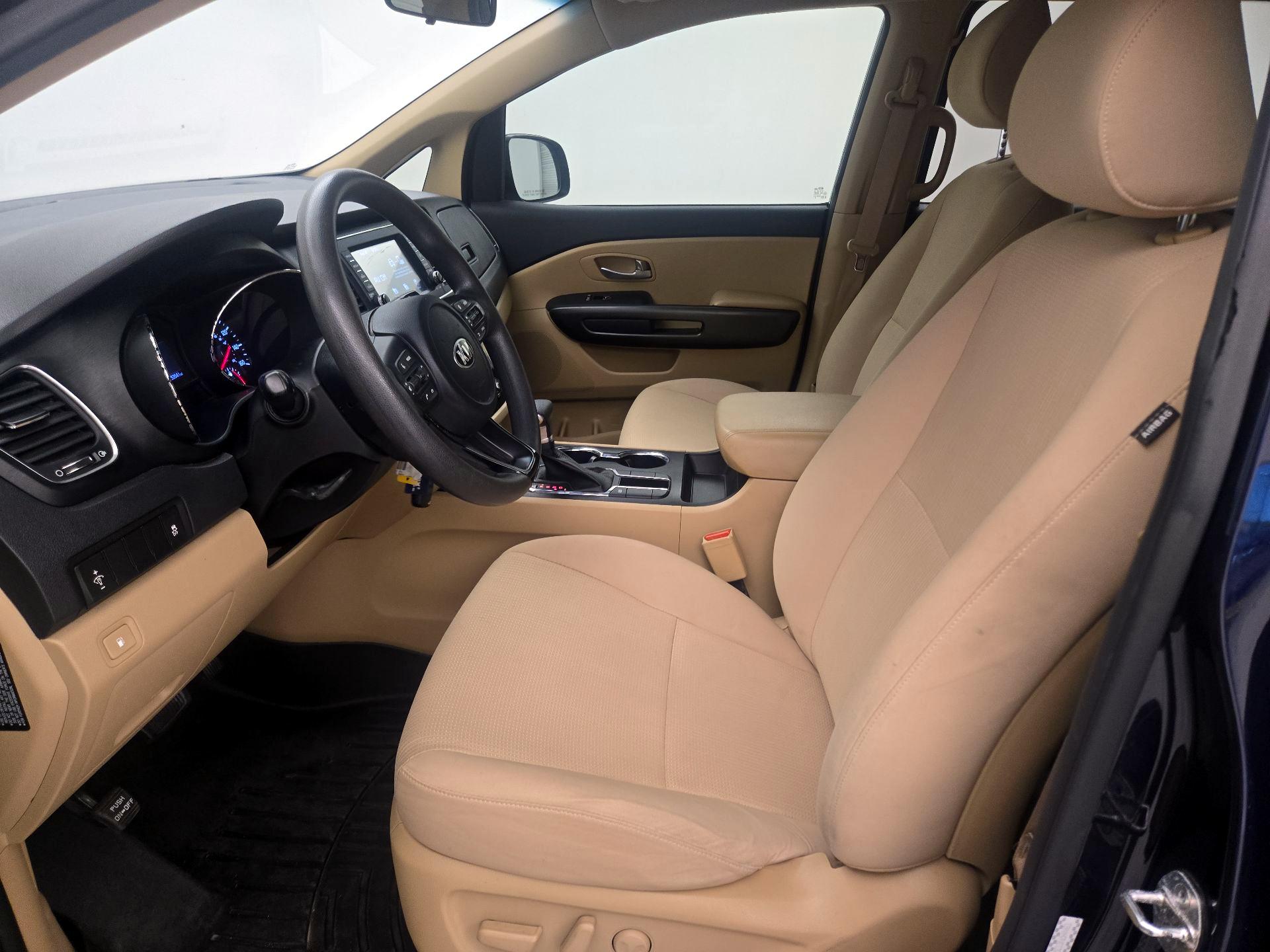 Thumbnail: 2019 Kia Sedona - 11
