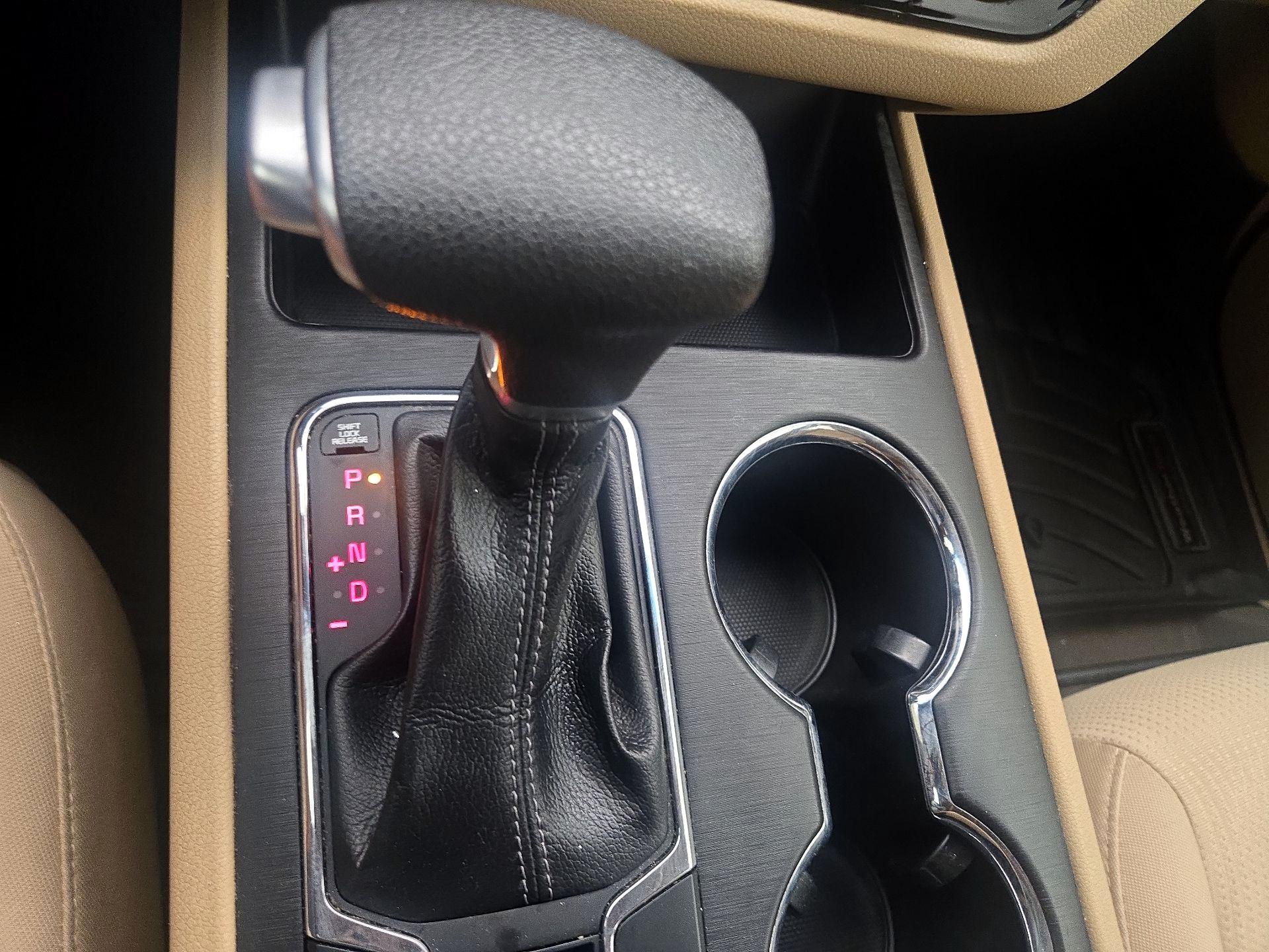 Thumbnail: 2019 Kia Sedona - 17