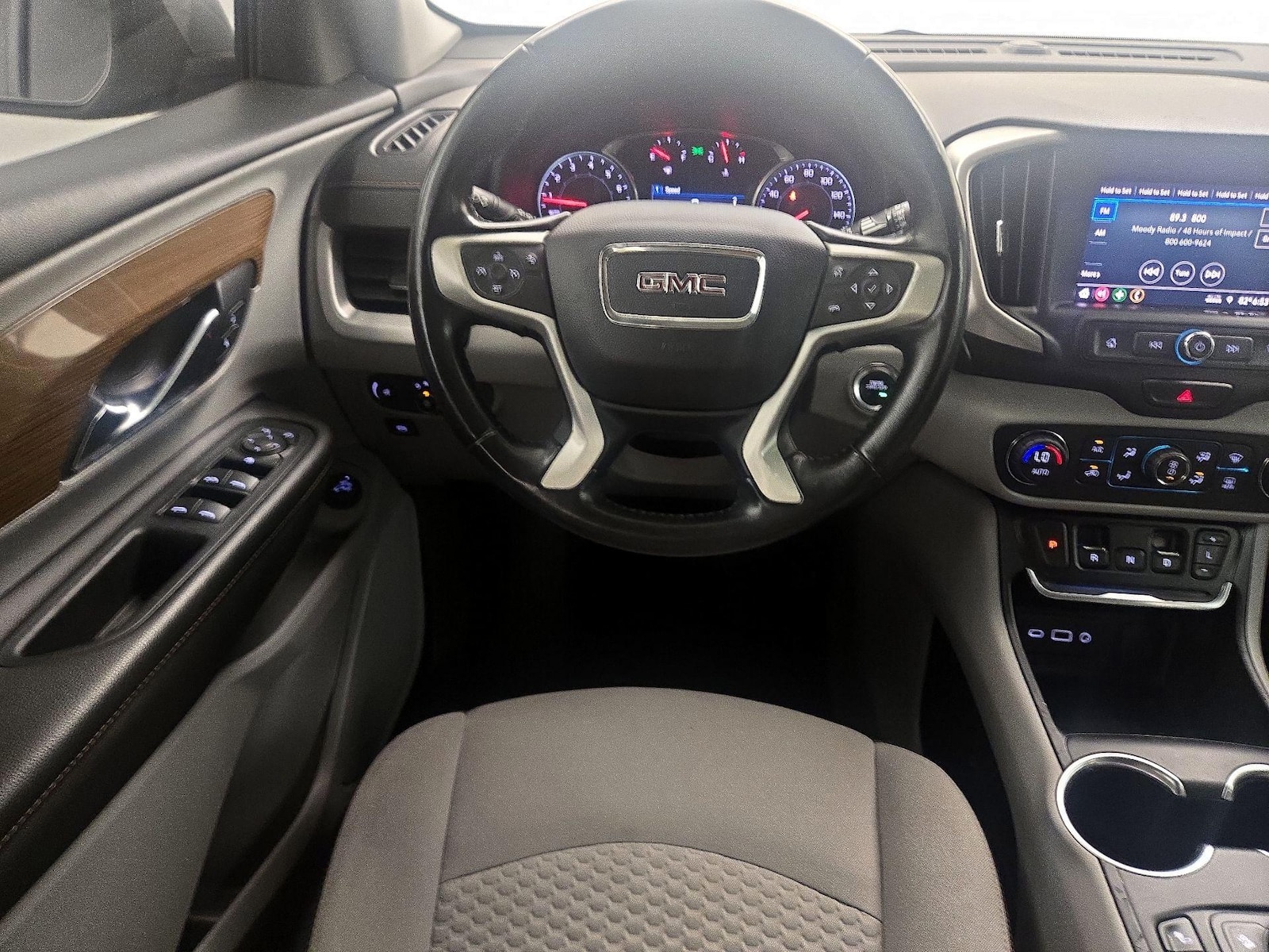 2020 GMC Terrain SLE - Photo 11