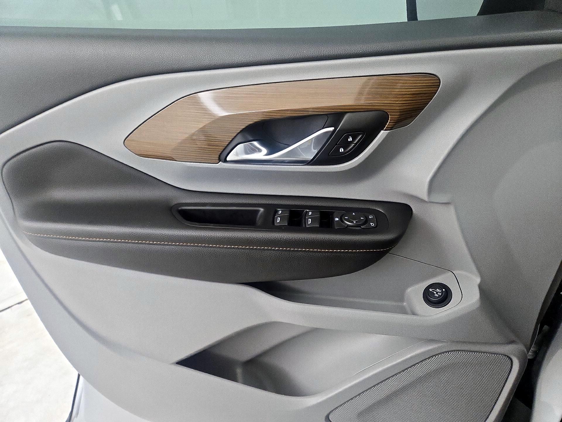 Thumbnail: 2020 GMC Terrain - 12