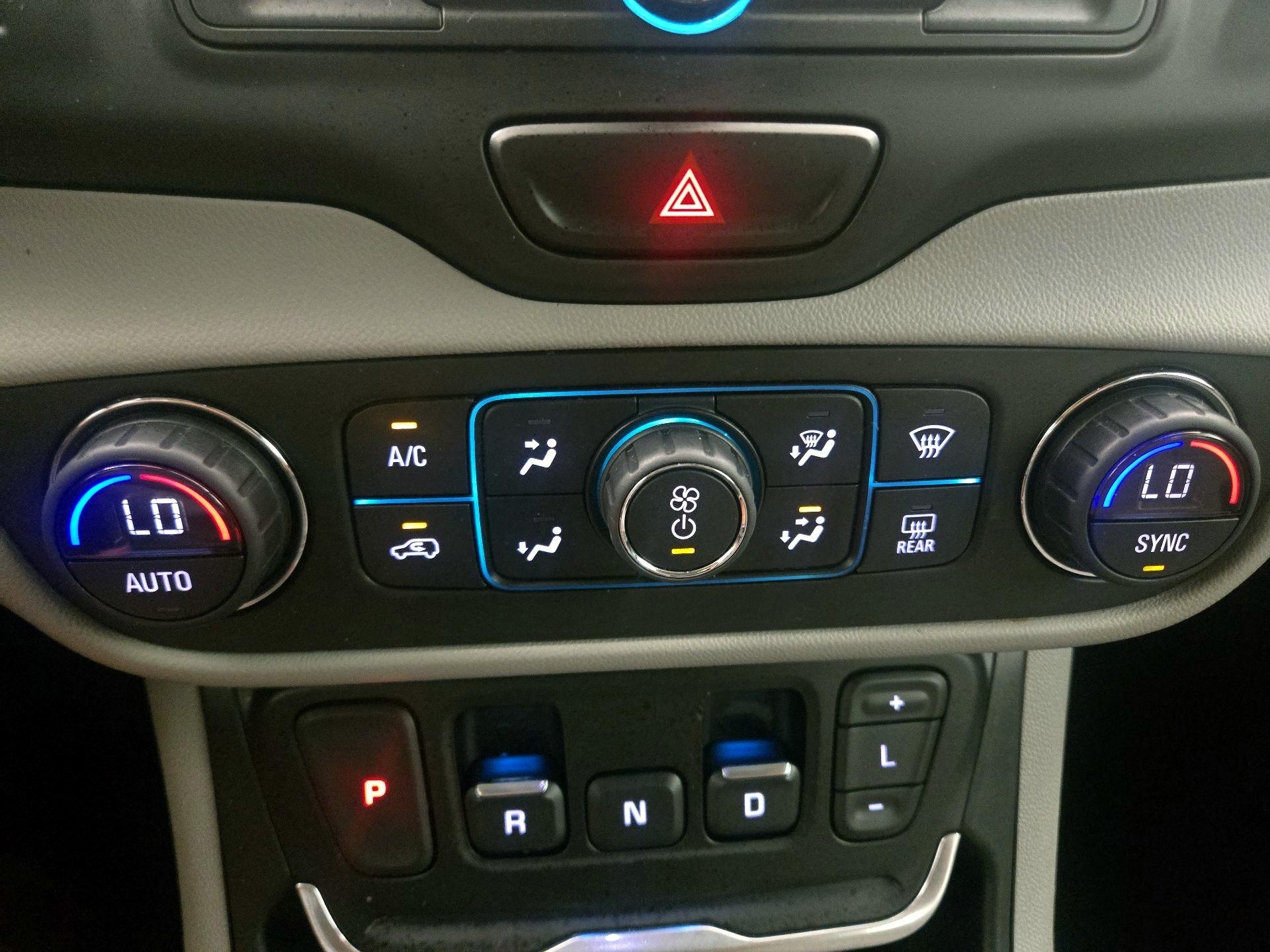 Thumbnail: 2020 GMC Terrain - 16