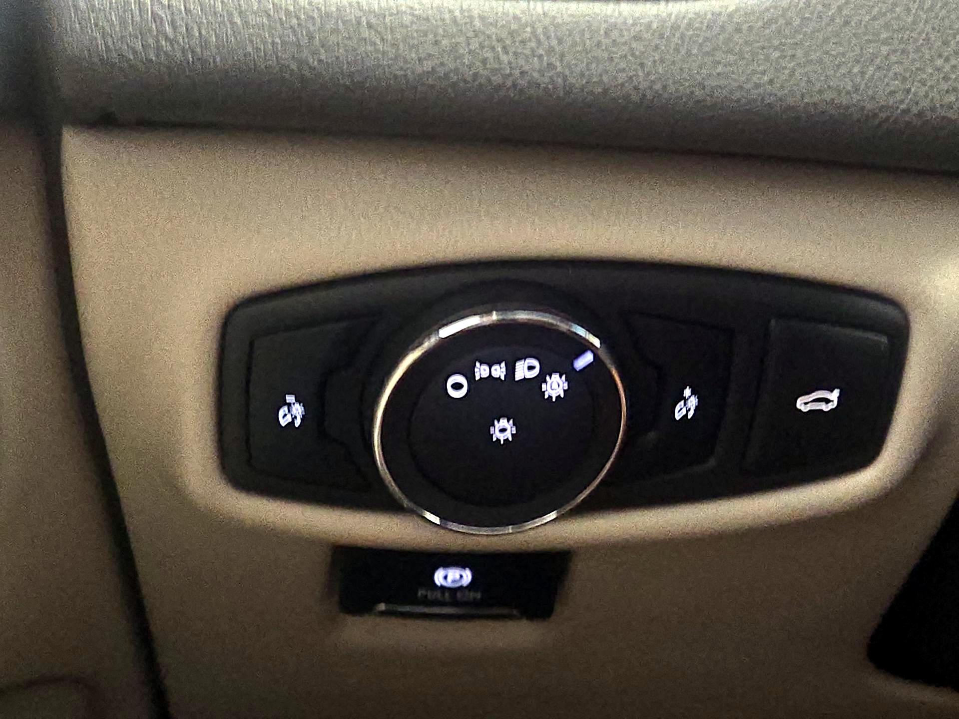 Thumbnail: 2019 Lincoln MKZ - 13