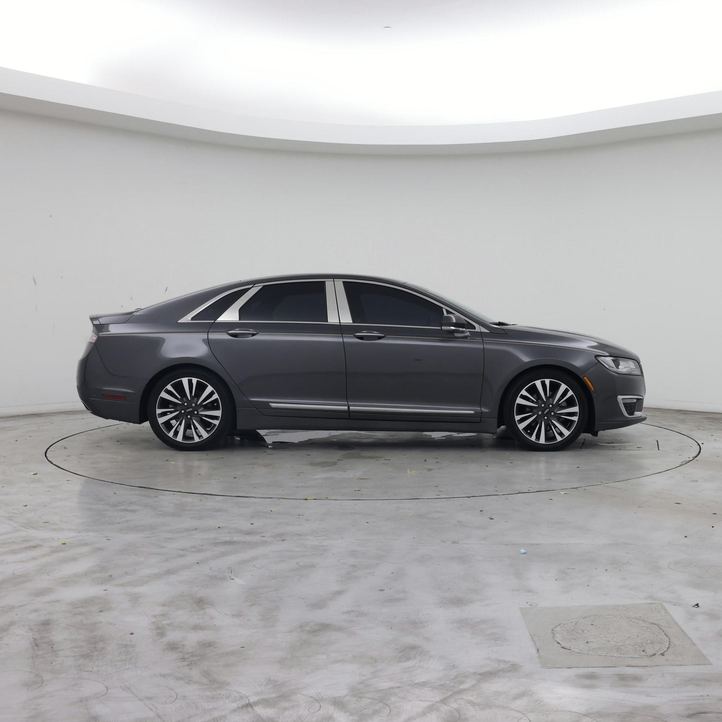 Thumbnail: 2019 Lincoln MKZ - 7