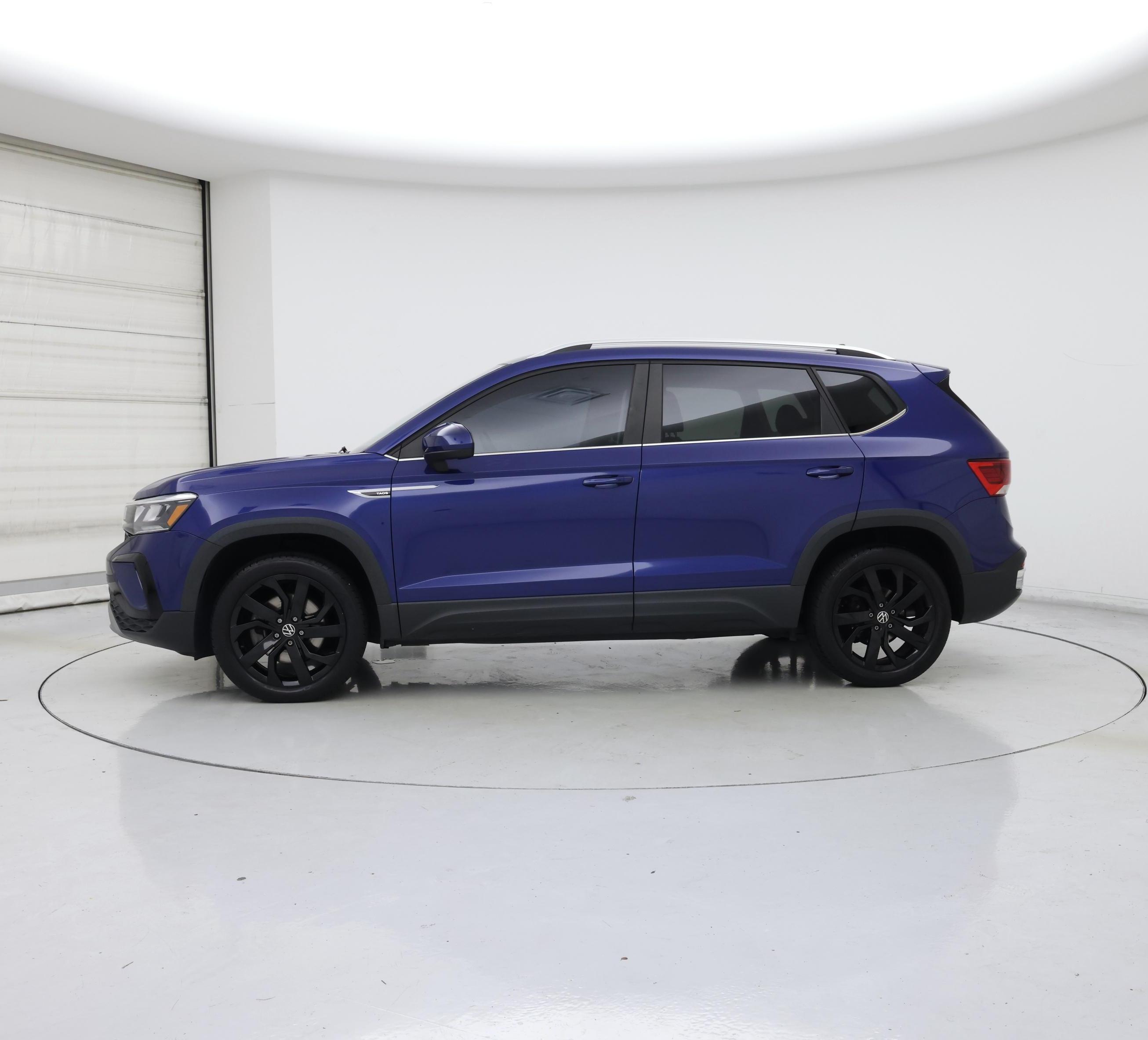 Thumbnail: 2022 Volkswagen Taos - 3