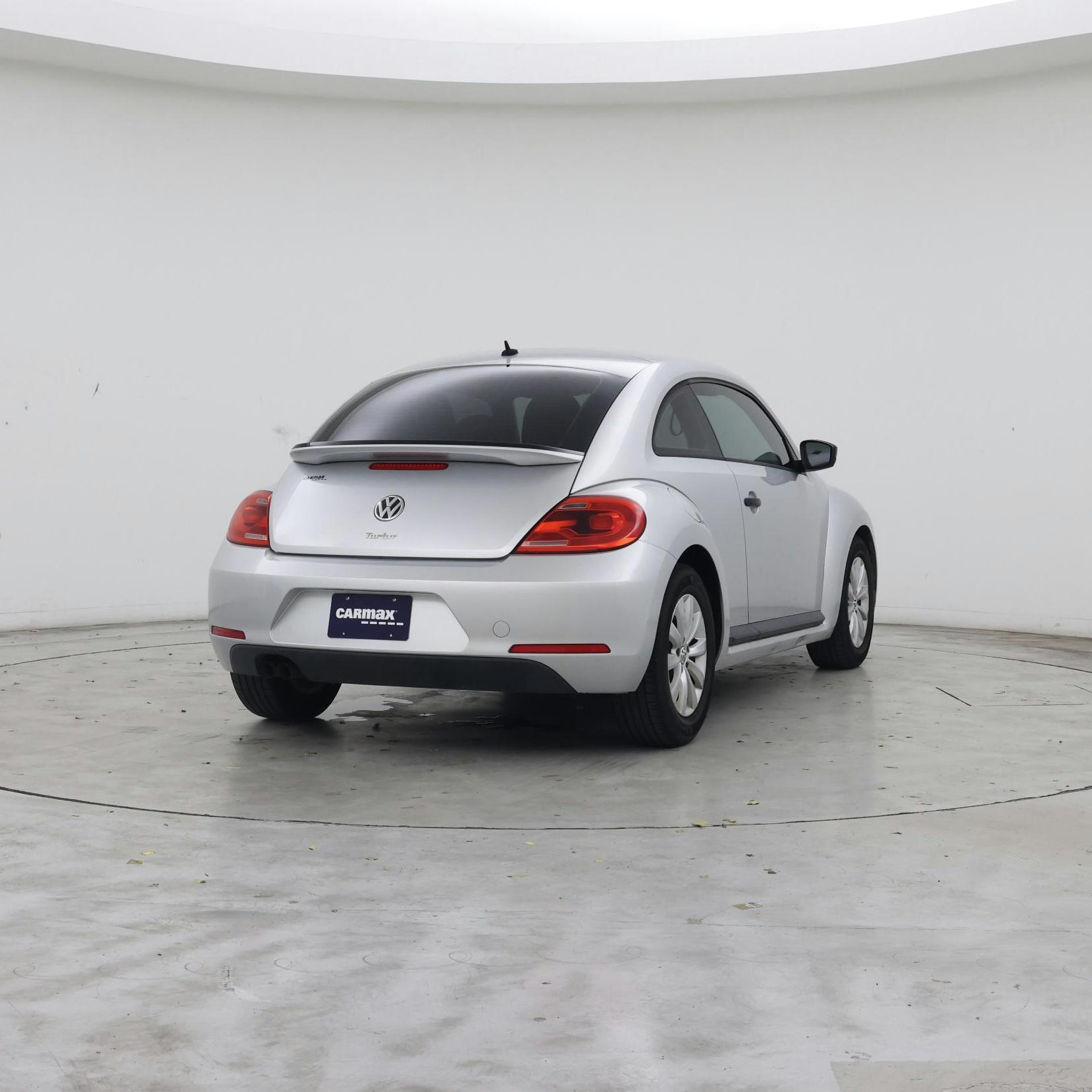 Thumbnail: 2016 Volkswagen Beetle - 8