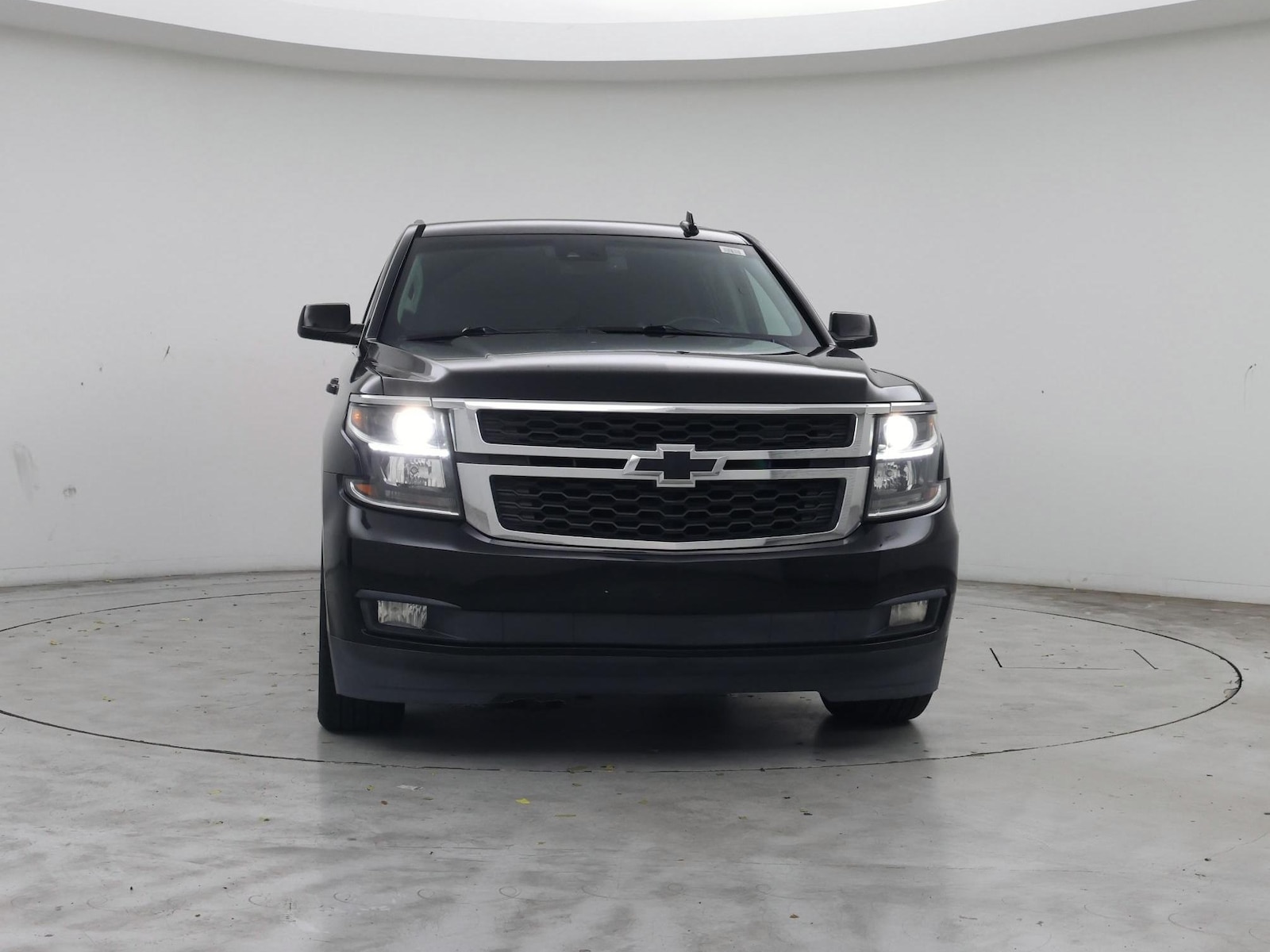 2017 Chevrolet Suburban LT - Photo 6