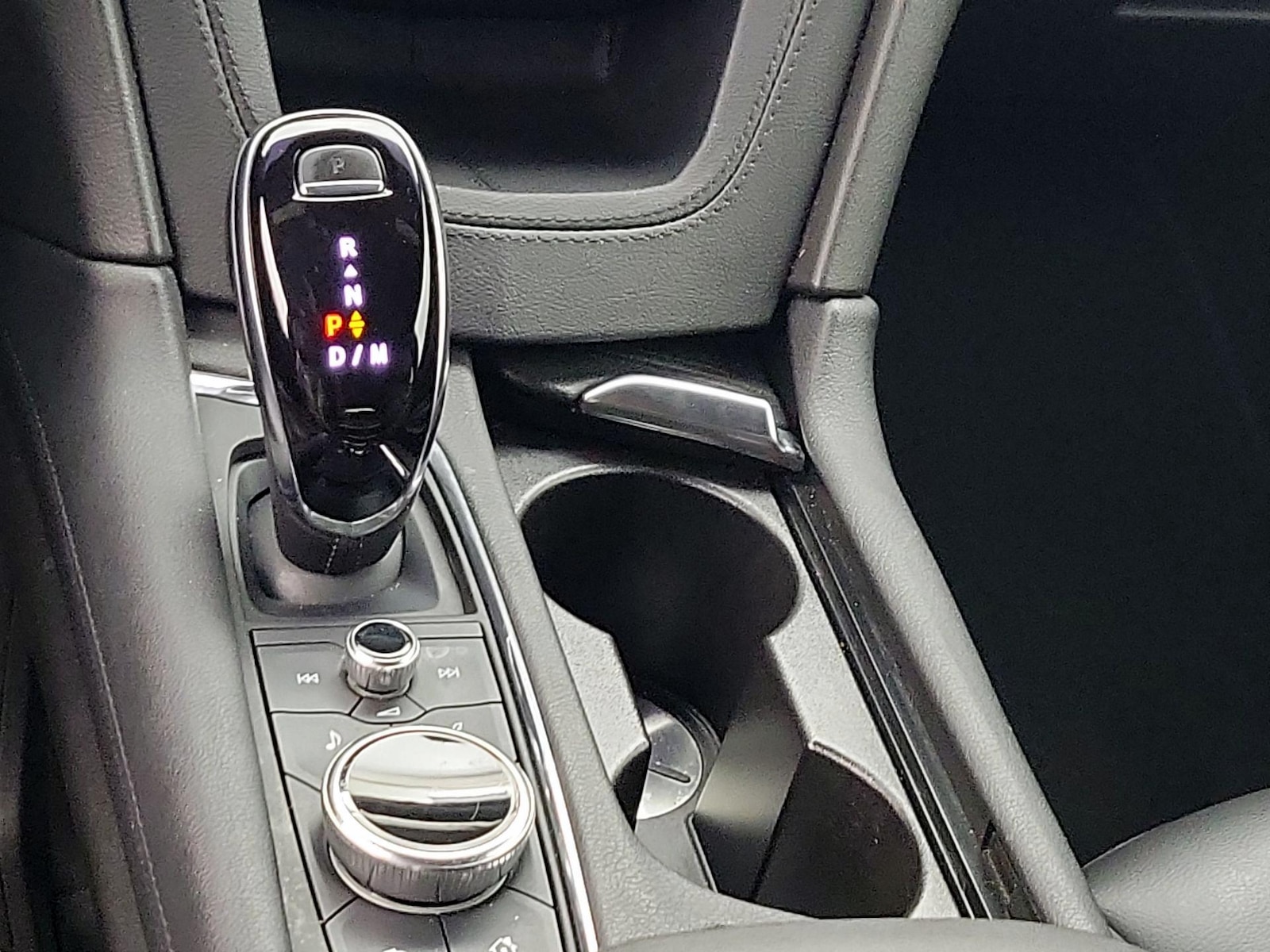 2022 Cadillac XT5 Luxury - Photo 18