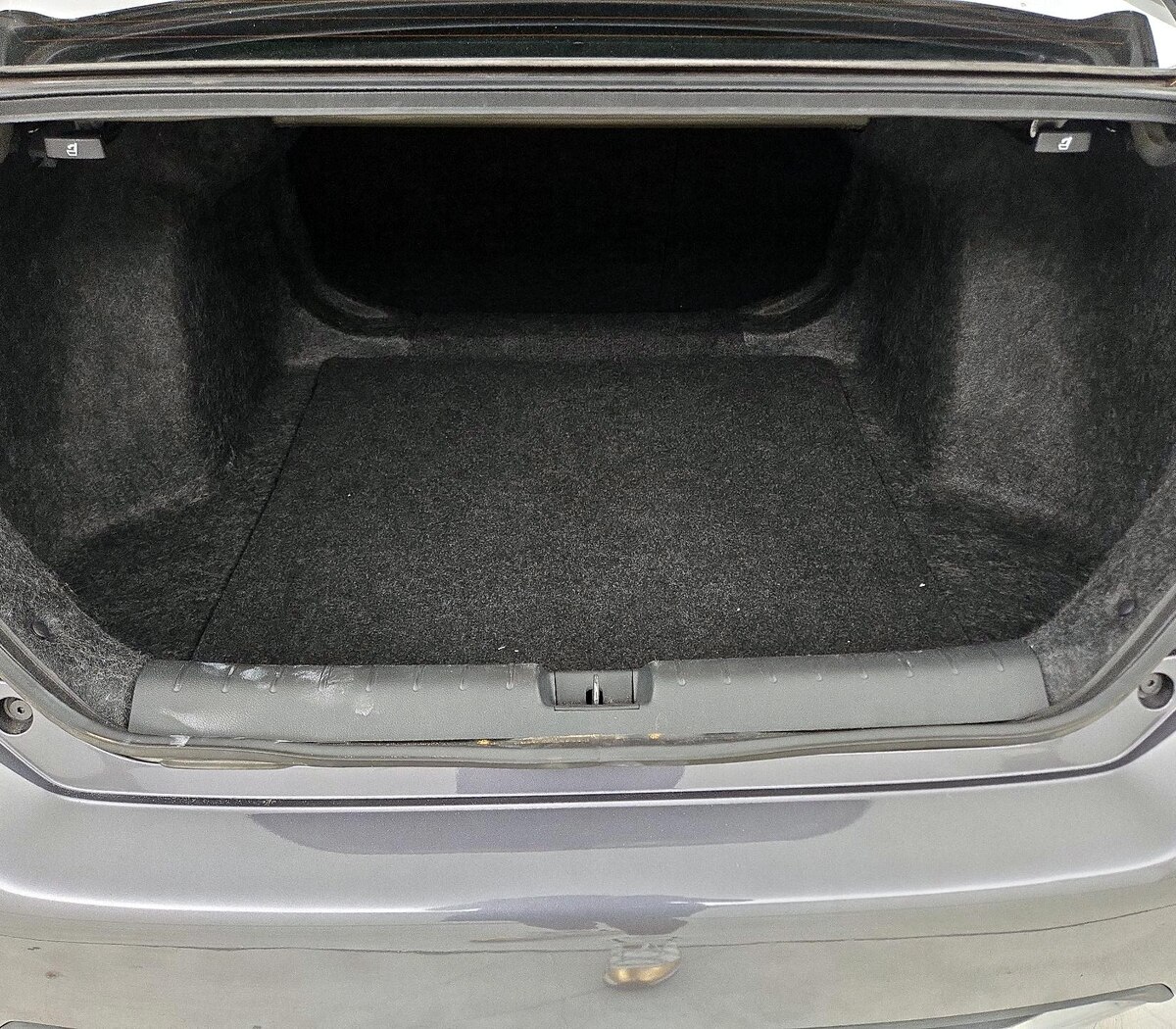 Trunk/Cargo (Seats Up)