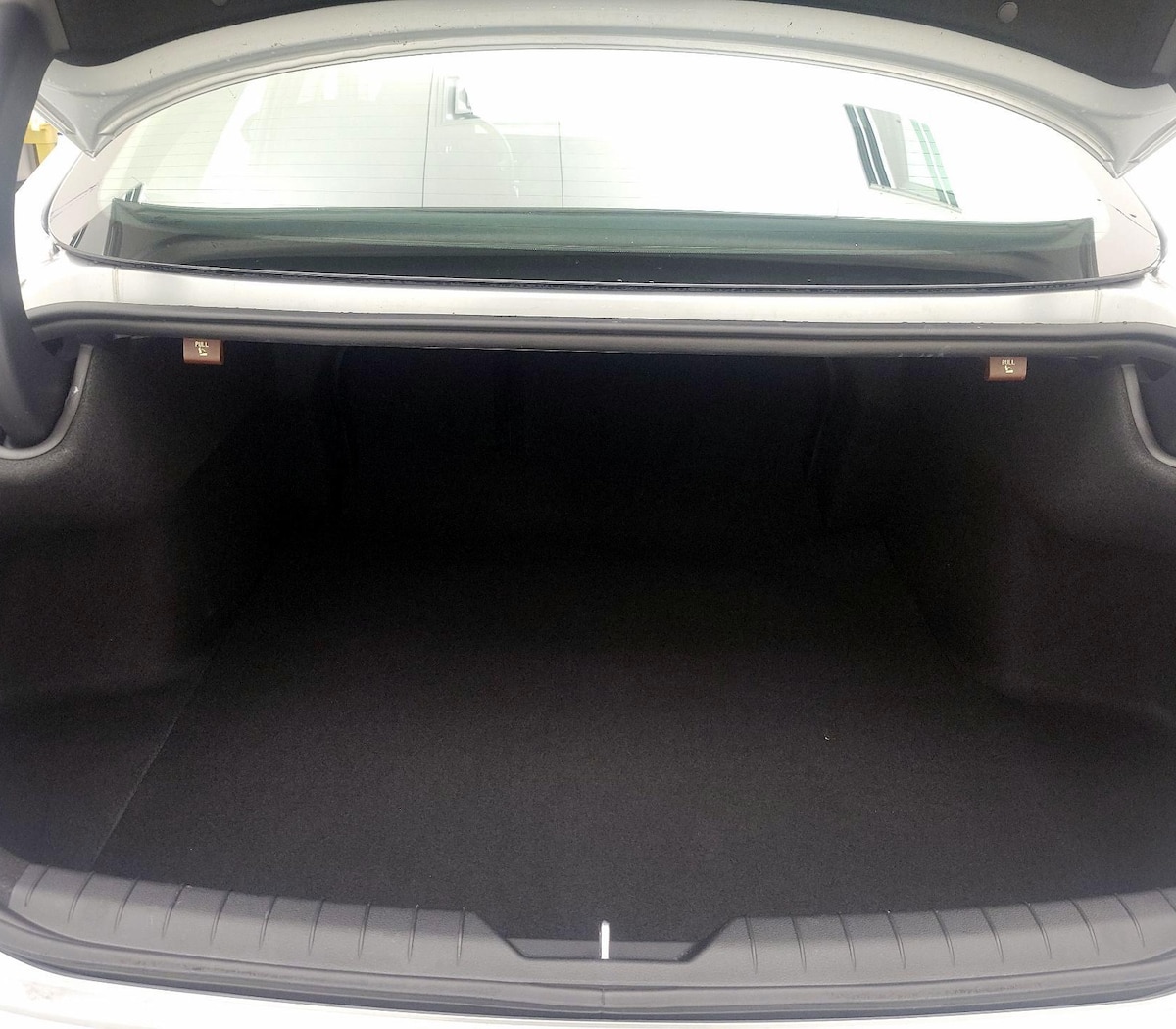 Trunk/Cargo (Seats Up)