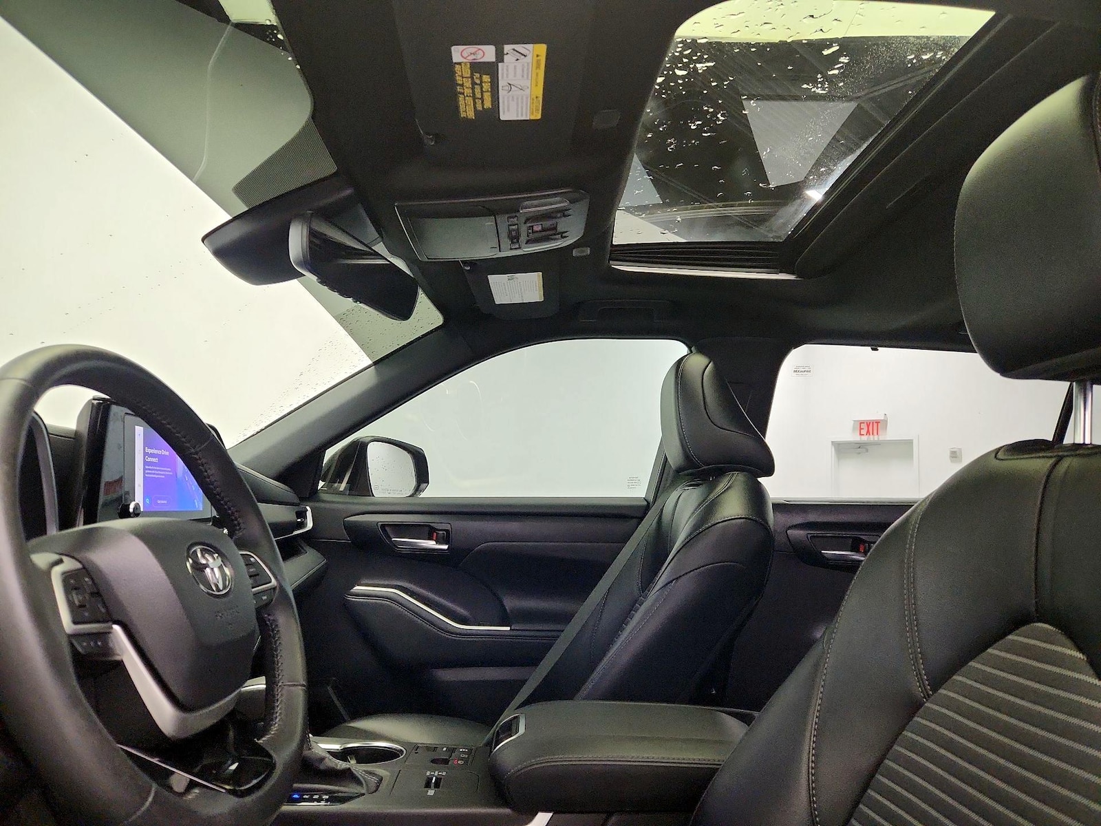 Sunroof(s) & Overhead Airbags
